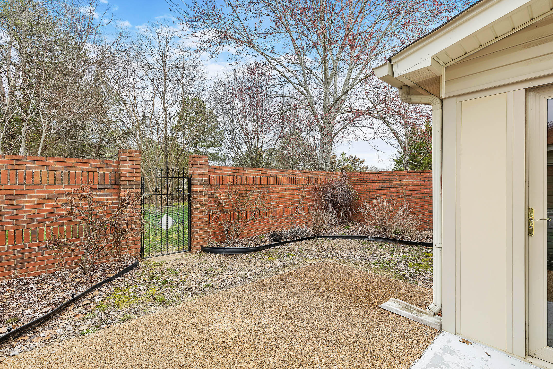 2413 Royal Fern Trail