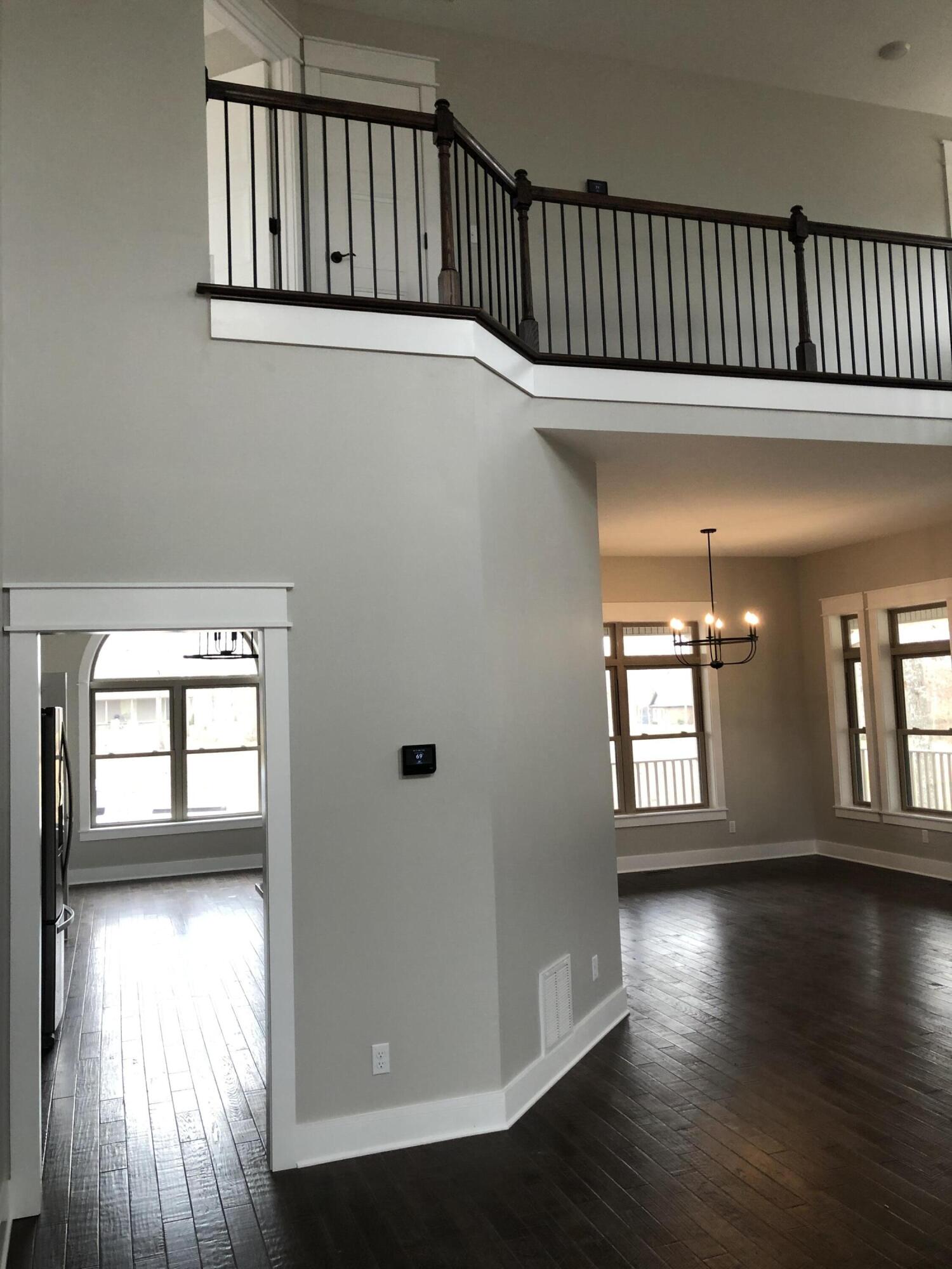 93 Bluff View Loop