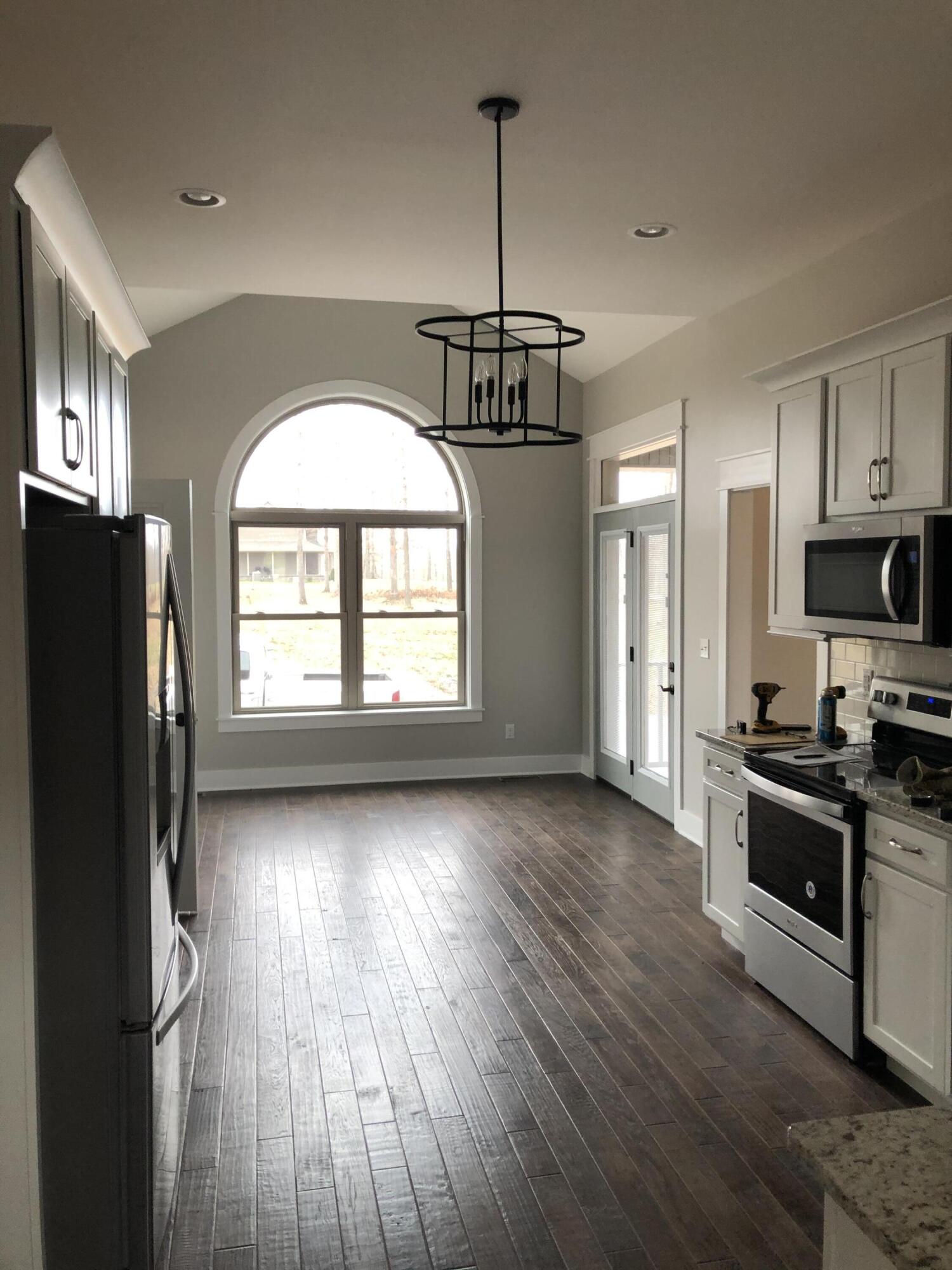 93 Bluff View Loop