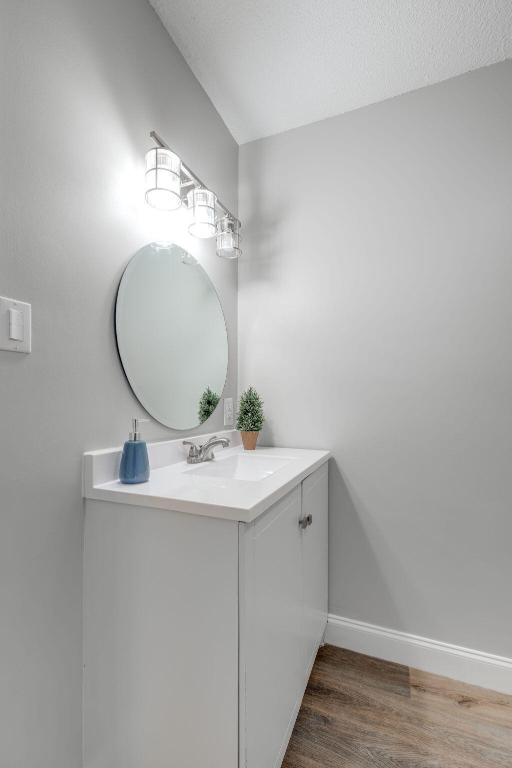 3127 Seminole Crest Lane