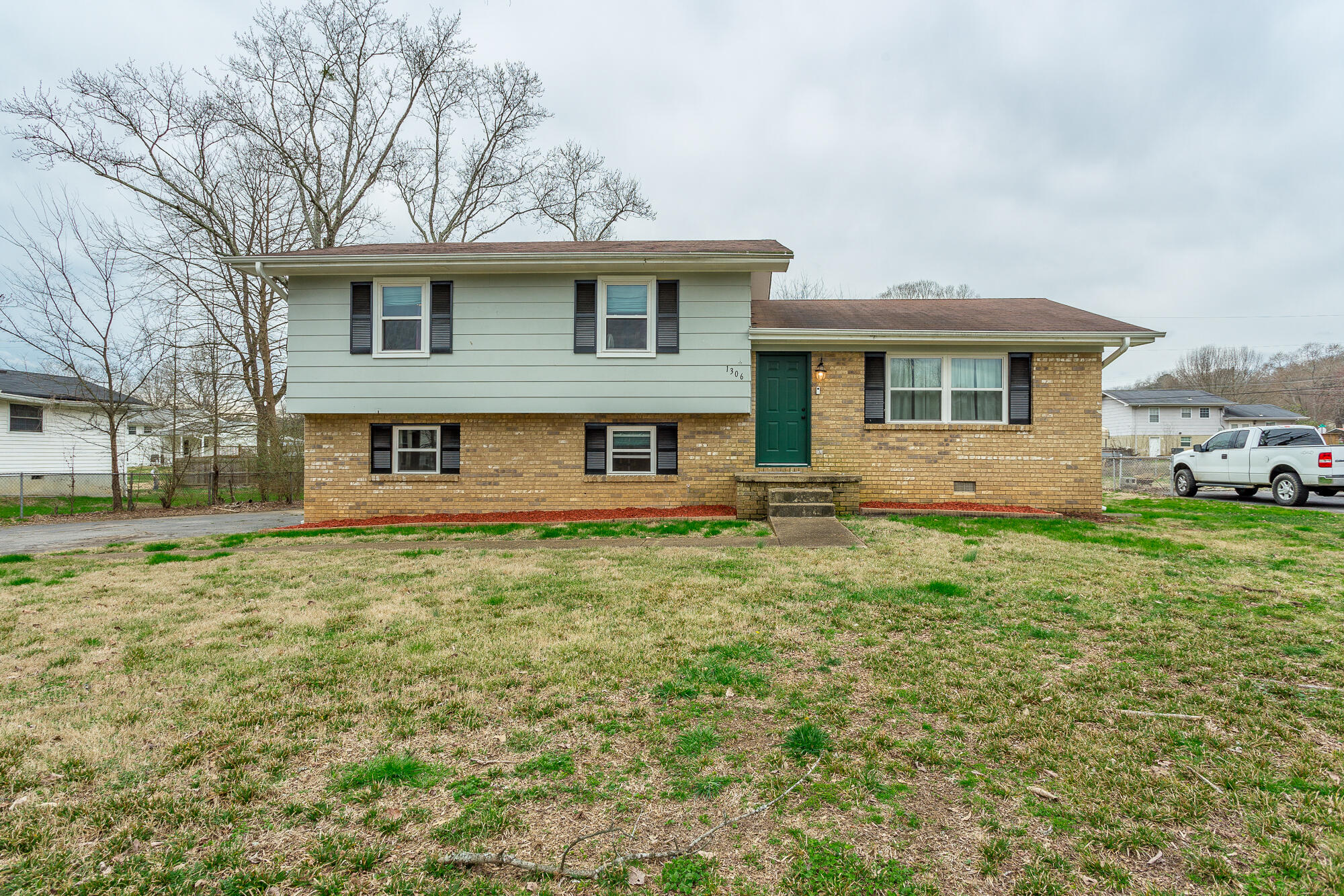 1306 Scout Road