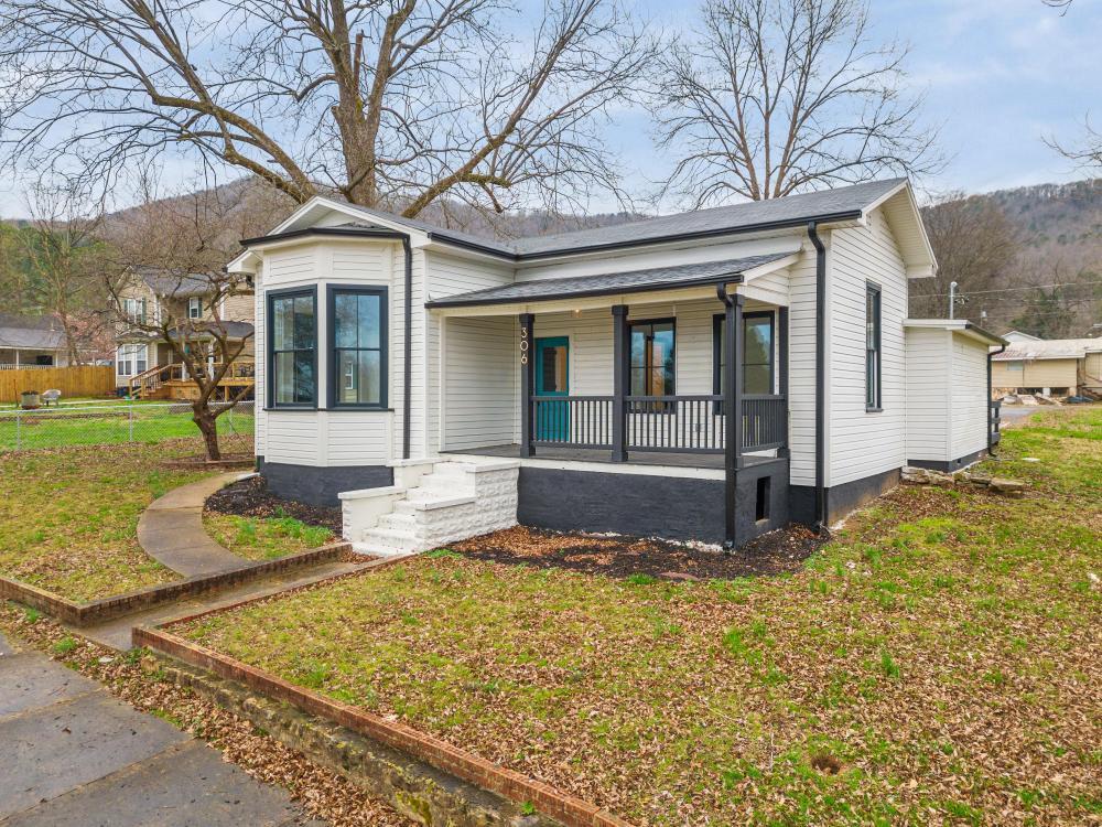 306 Pine Avenue