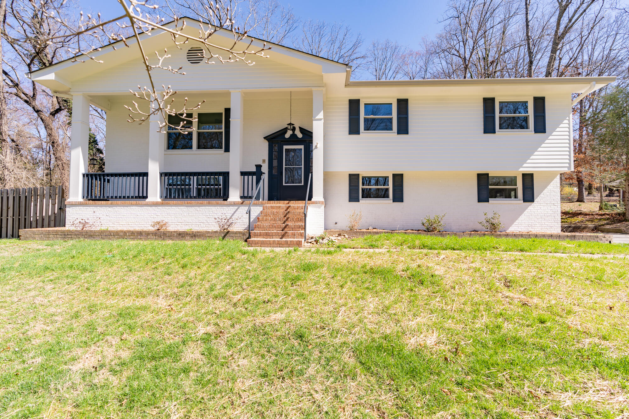 828 Skyline Park Drive