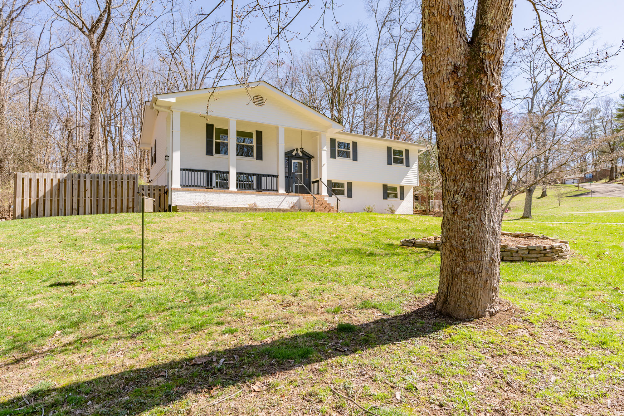 828 Skyline Park Drive