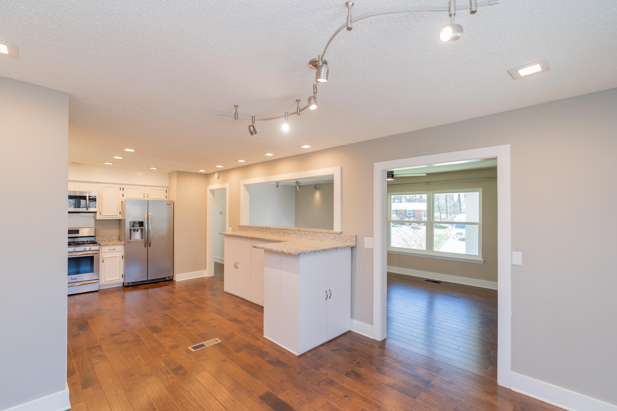 828 Skyline Park Drive