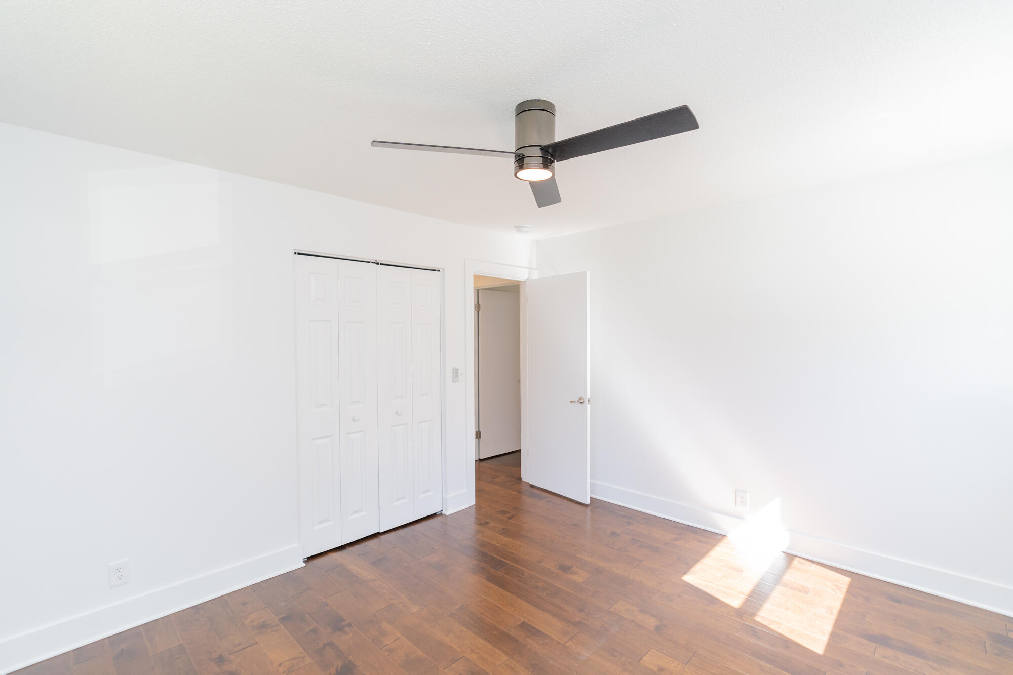 828 Skyline Park Drive