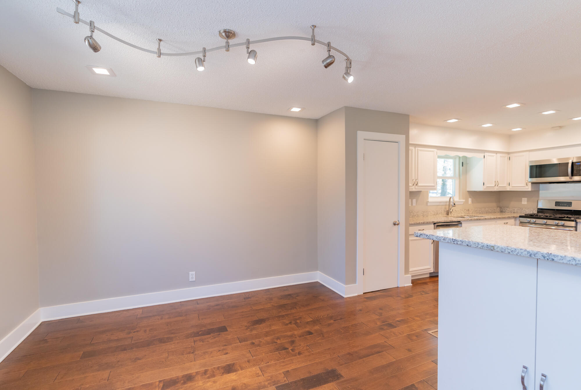 828 Skyline Park Drive