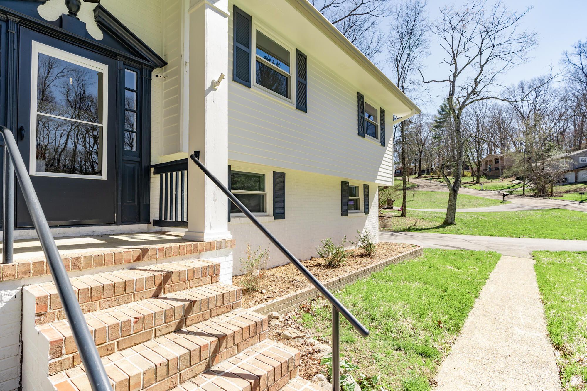 828 Skyline Park Drive