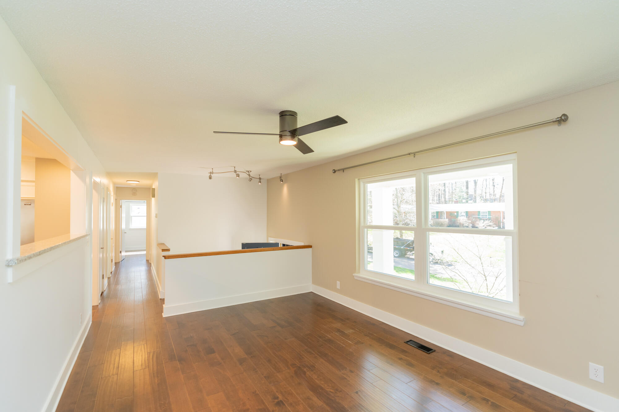 828 Skyline Park Drive