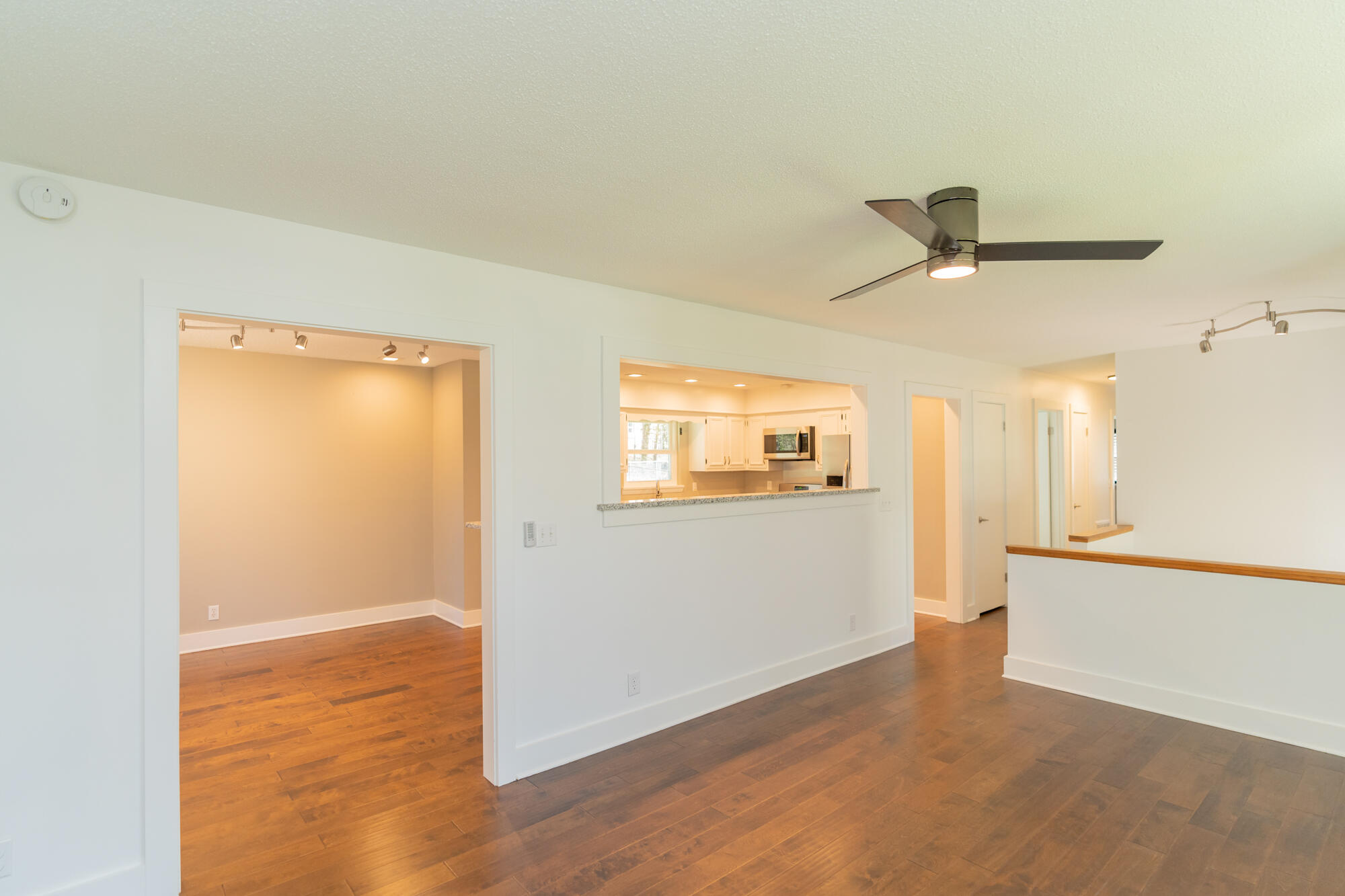 828 Skyline Park Drive