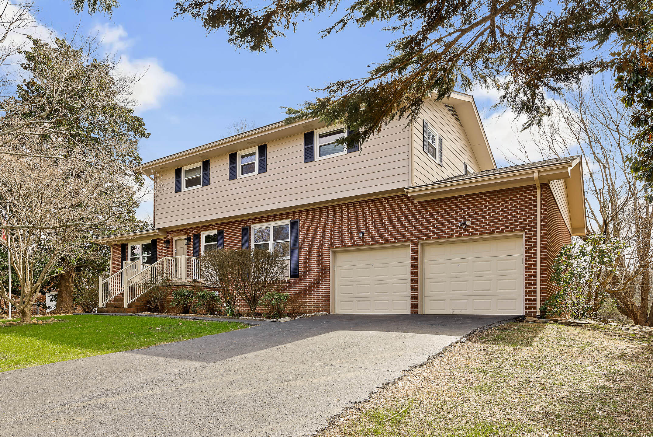 2414 Haven Crest Drive
