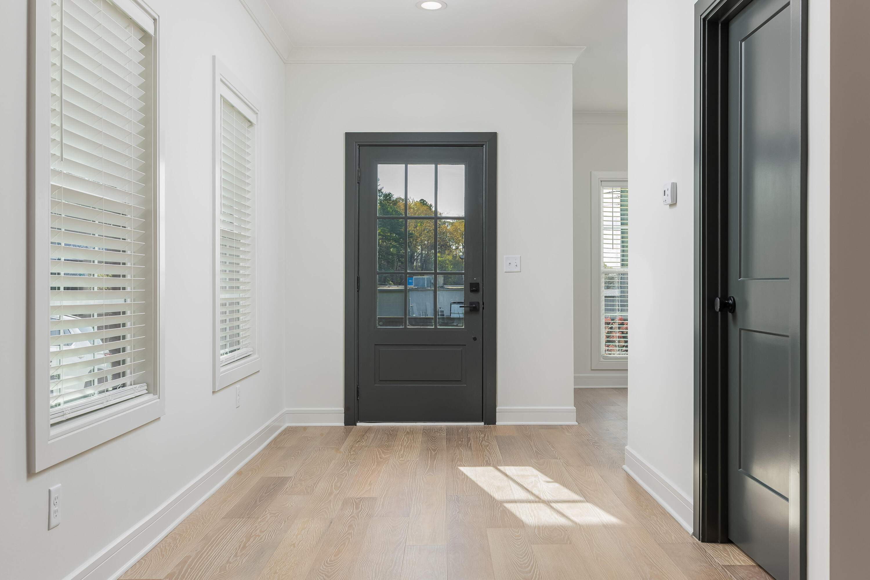 1031 Amelia Court, 5