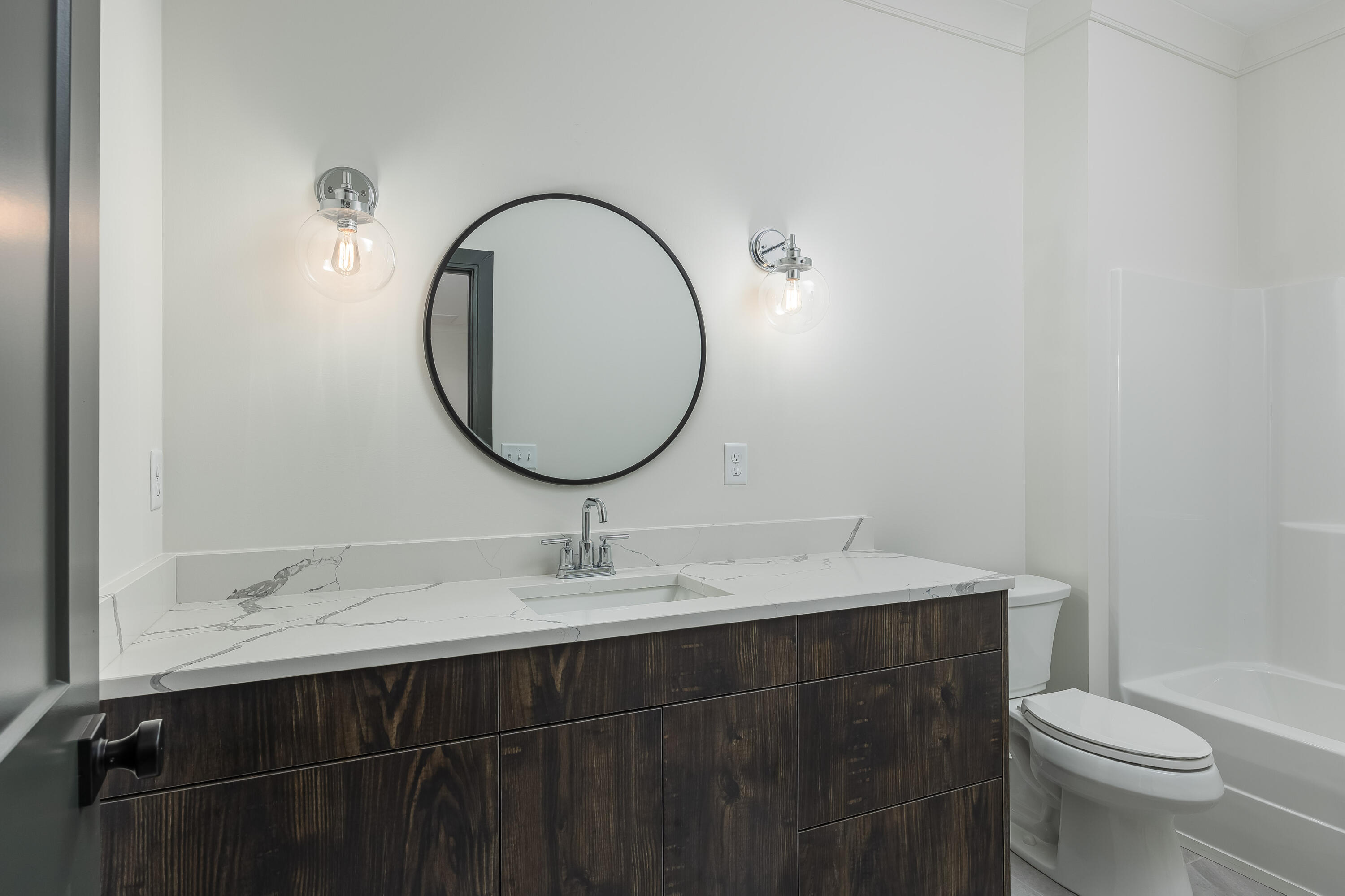 1031 Amelia Court, 5