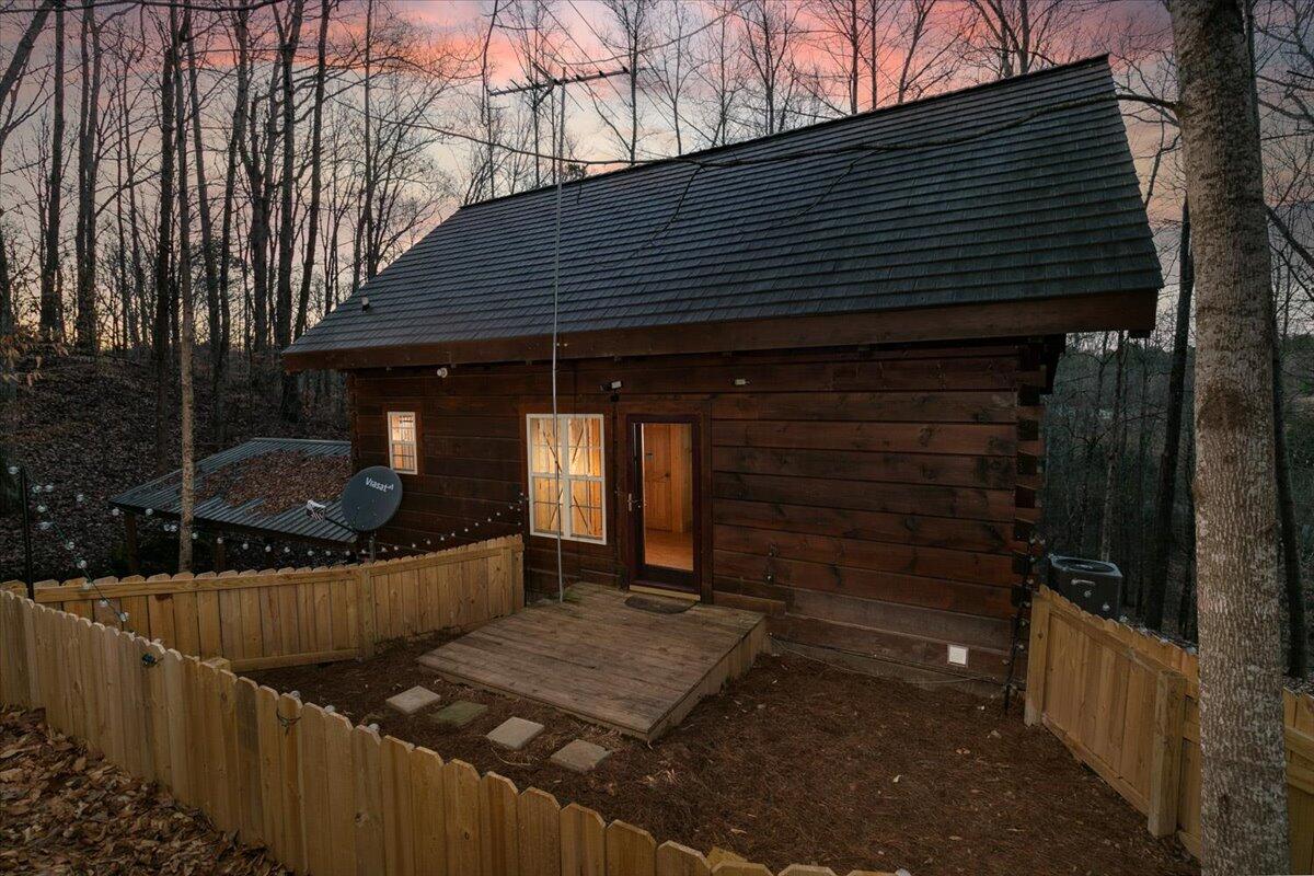151 Hail Hollow Road
