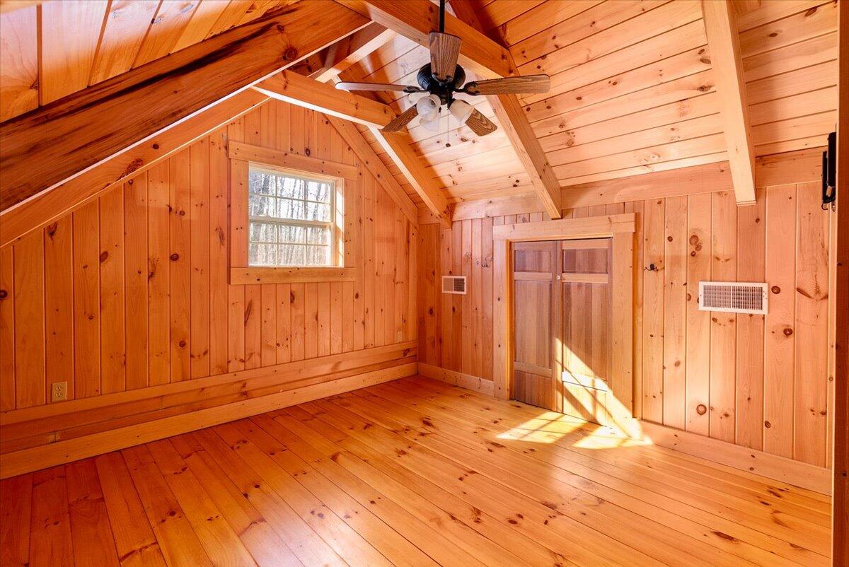 151 Hail Hollow Road