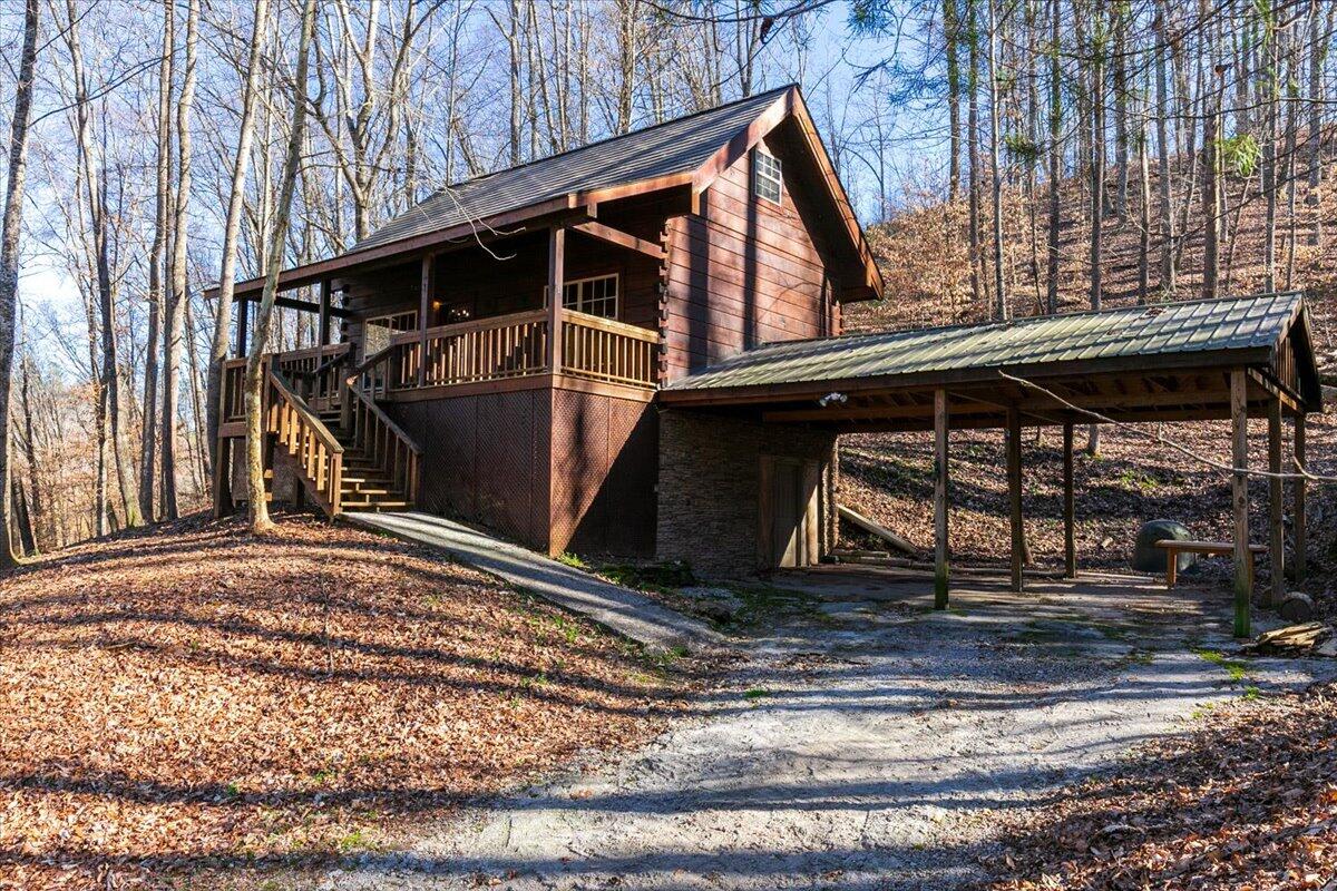 151 Hail Hollow Road