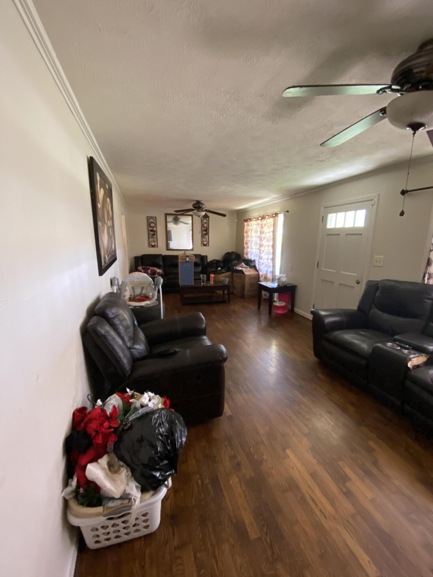 216 SW Wilkerson Road