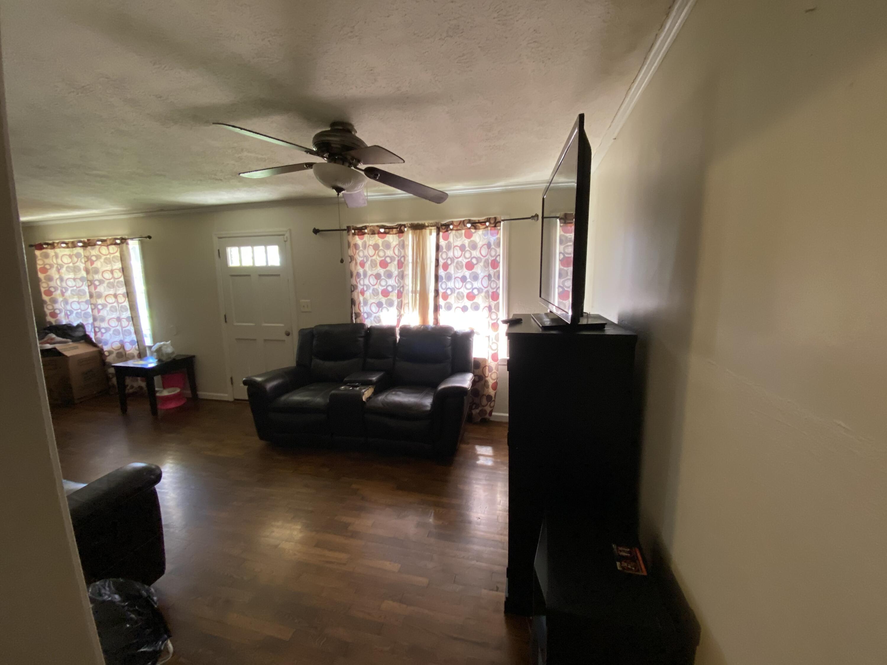 216 SW Wilkerson Road