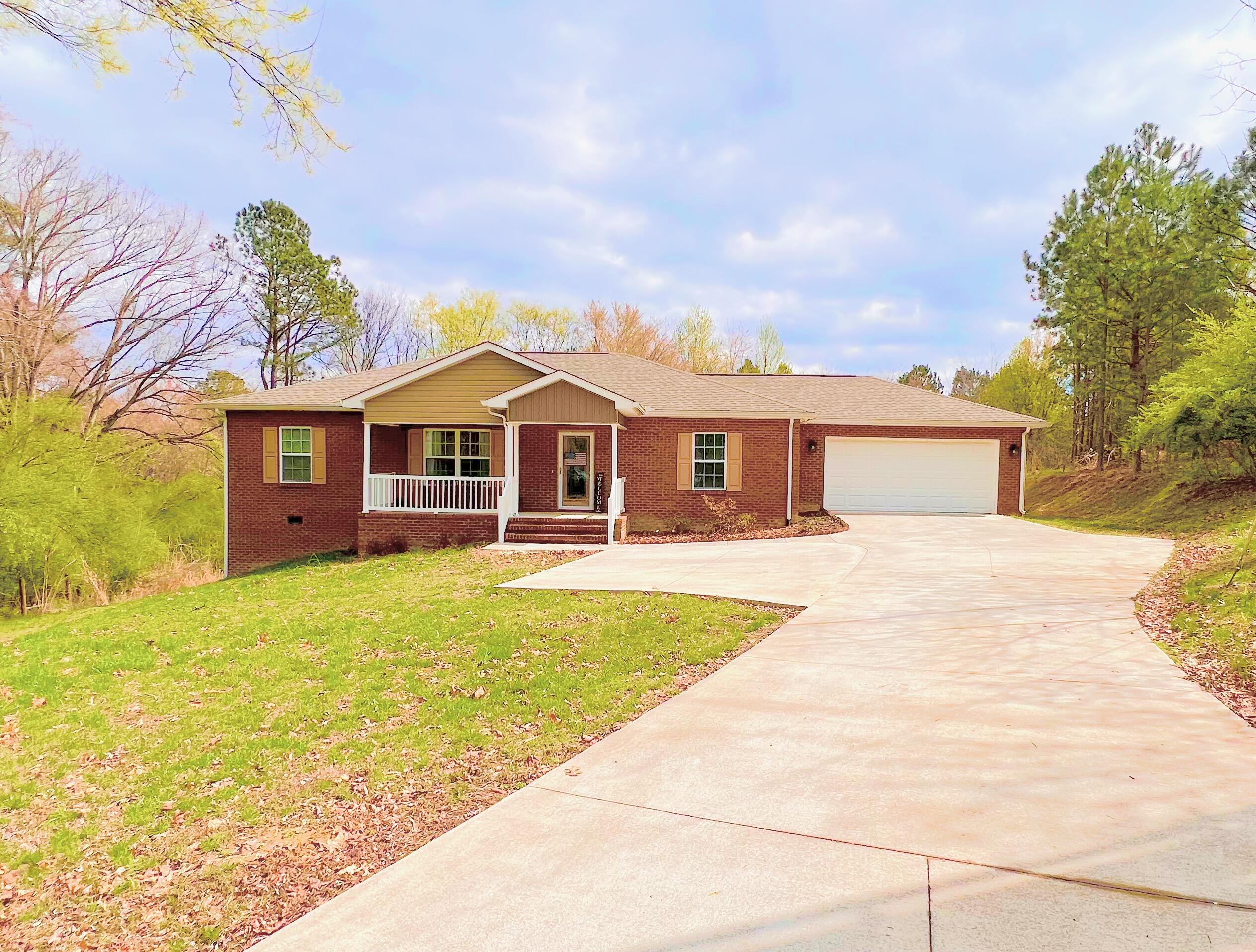 2125 Vinewood Drive