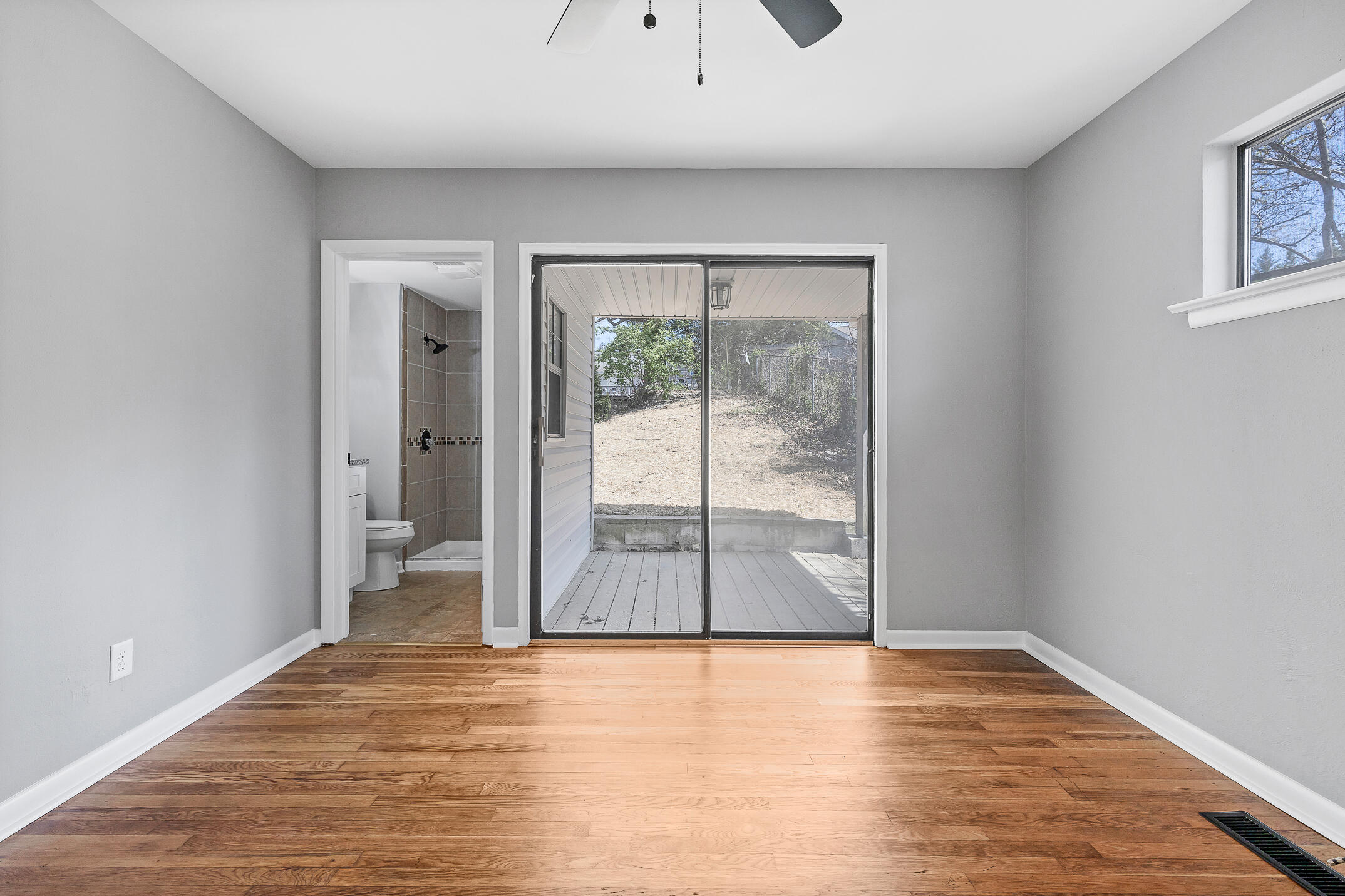 905 Normal Avenue