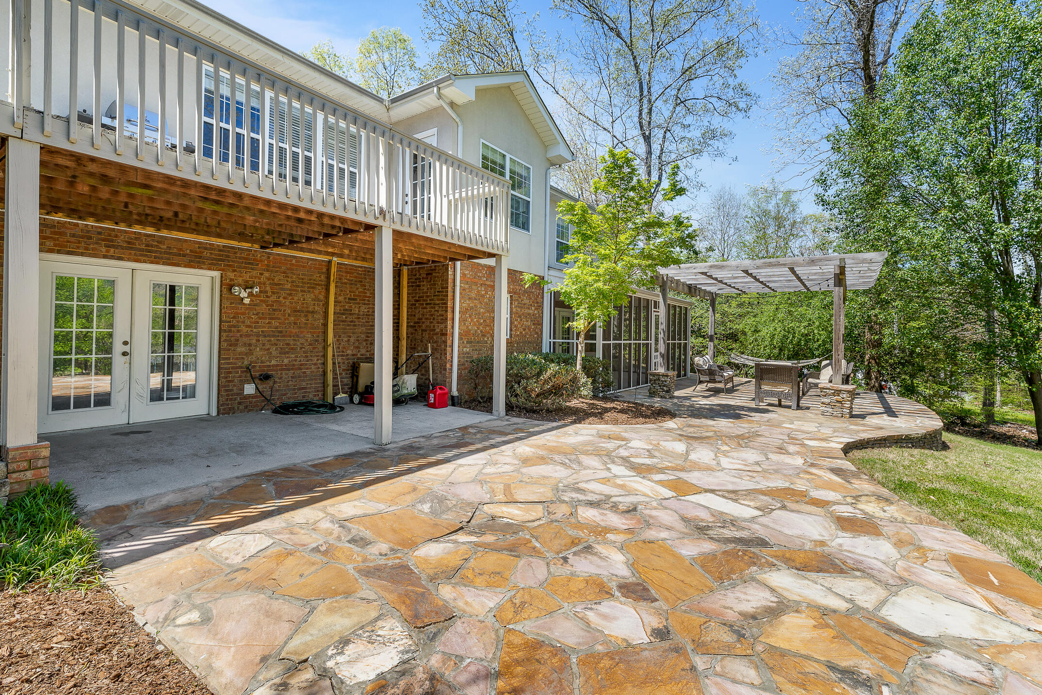 3209 Cross Roads Drive