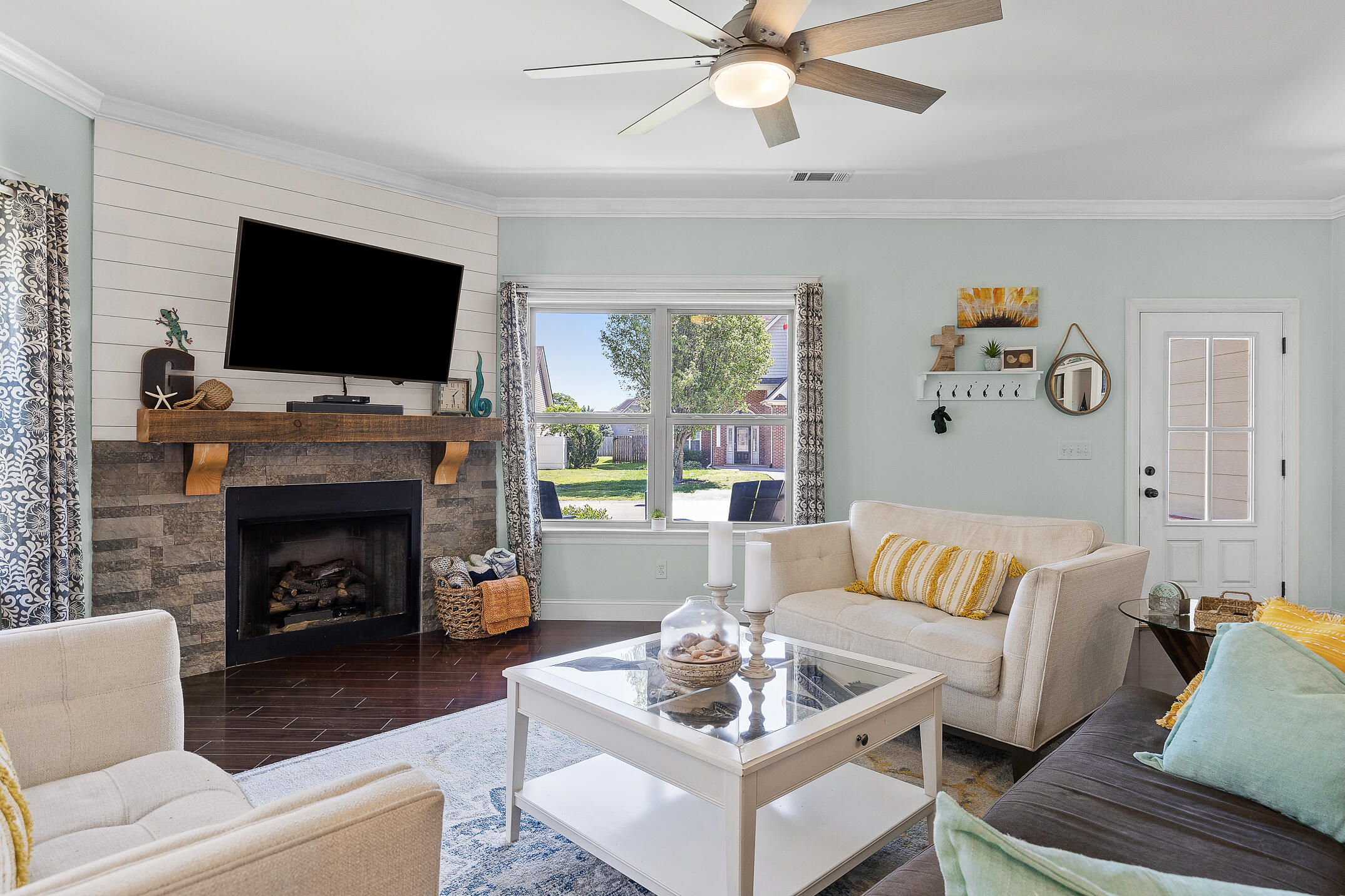 2460 Waterhaven Drive