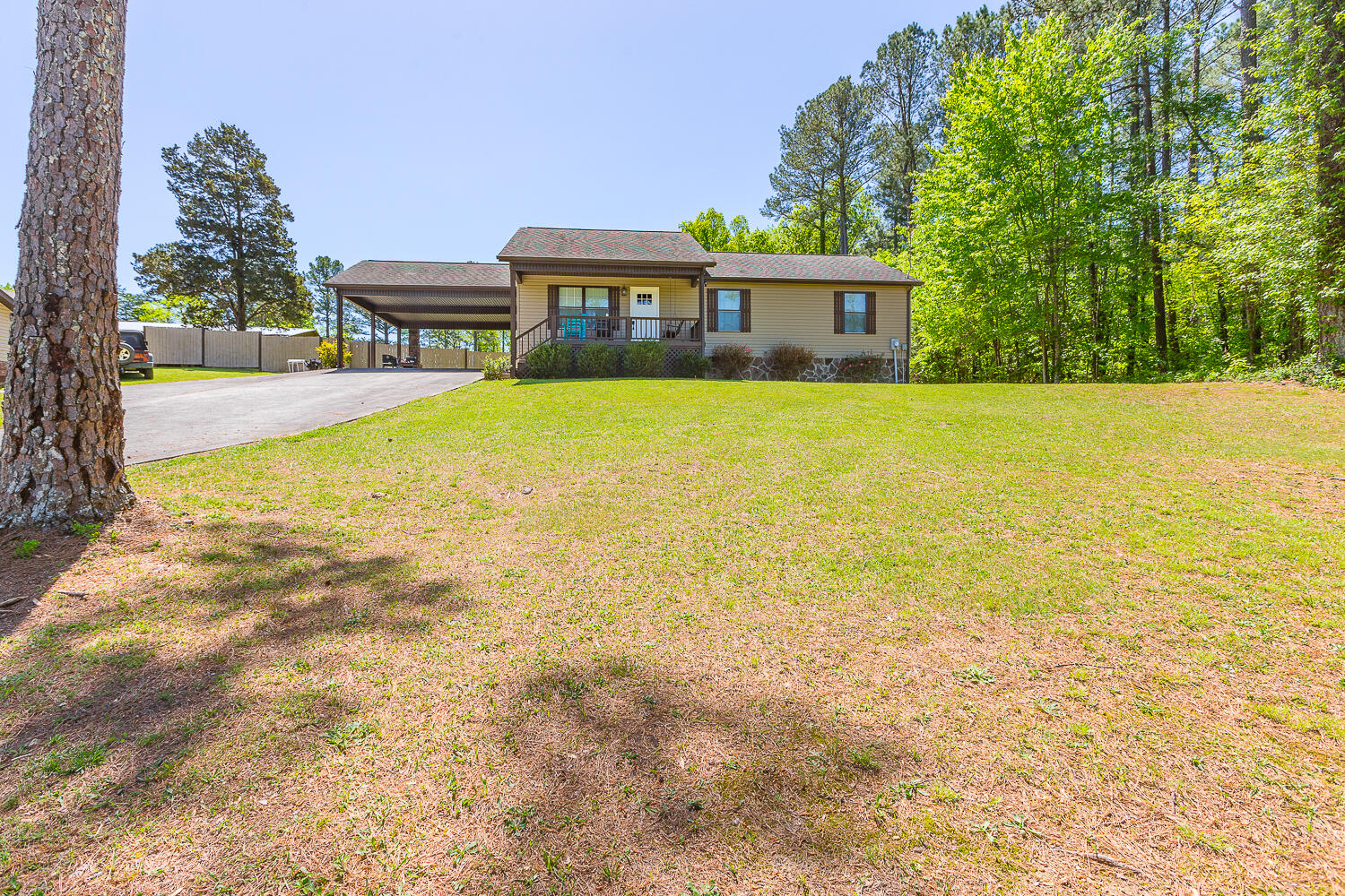 2140 E Emerson Road