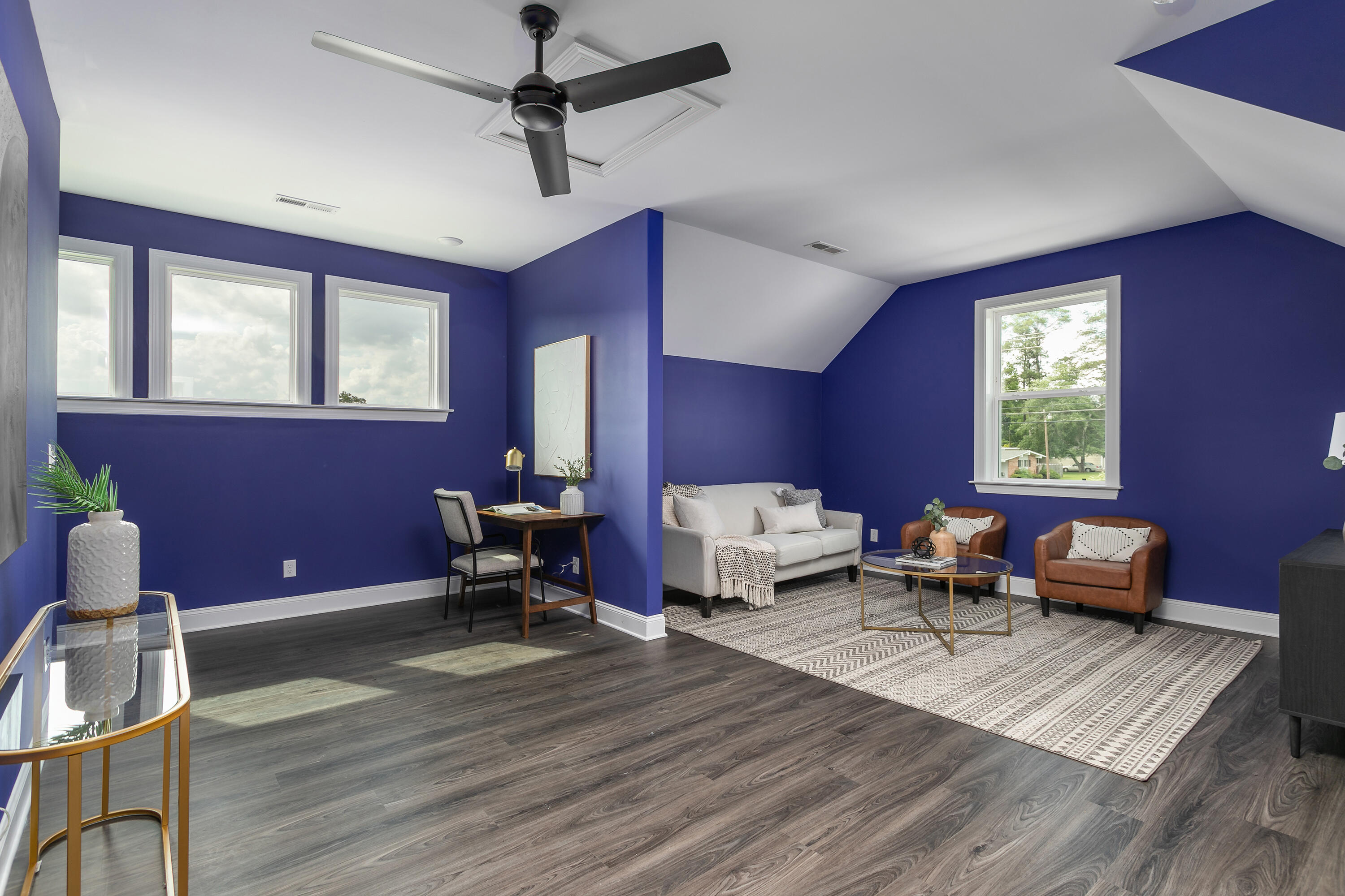8119 Honeycomb Lane, 53