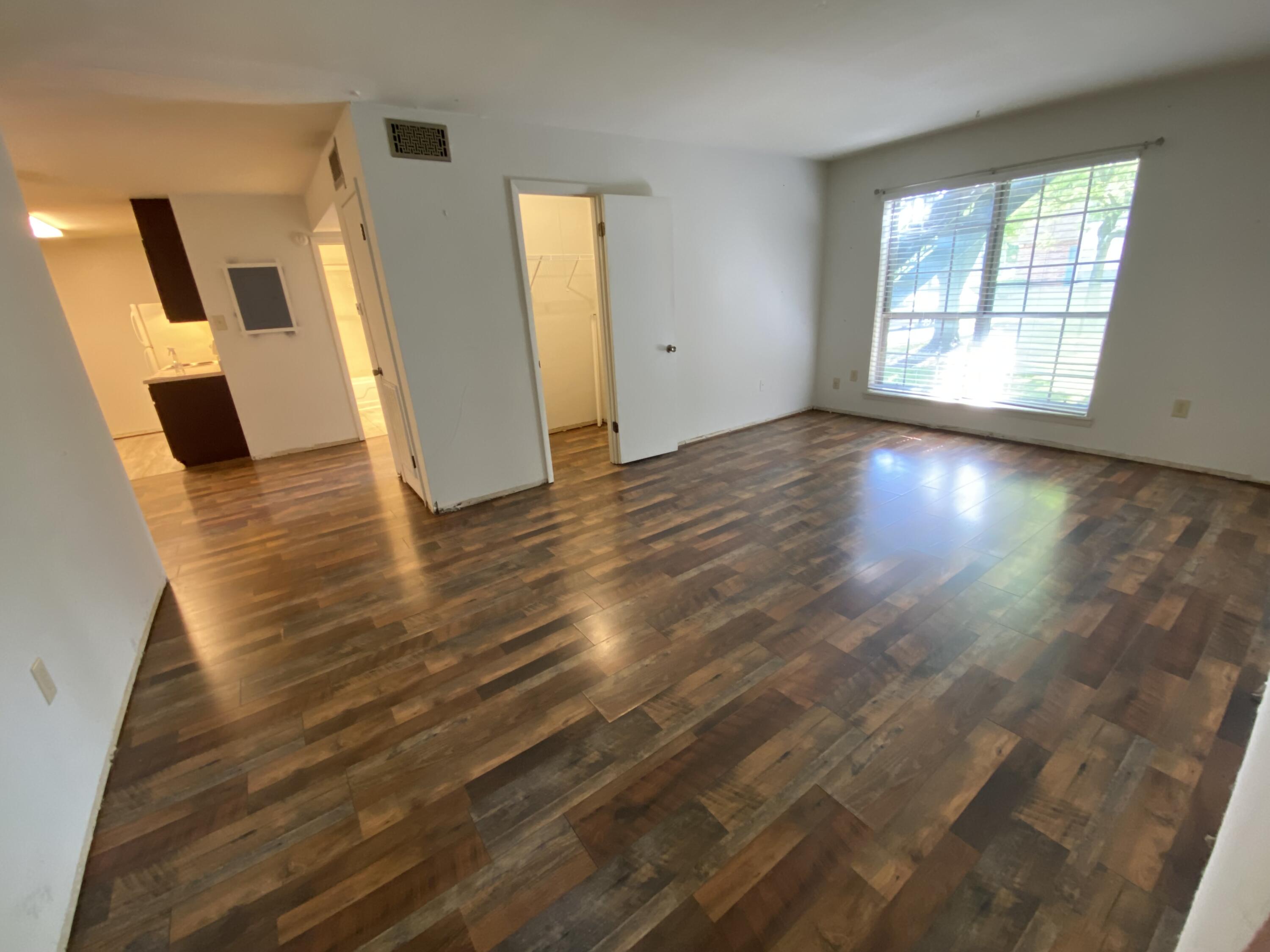 900 Mountain Creek Road, # 208