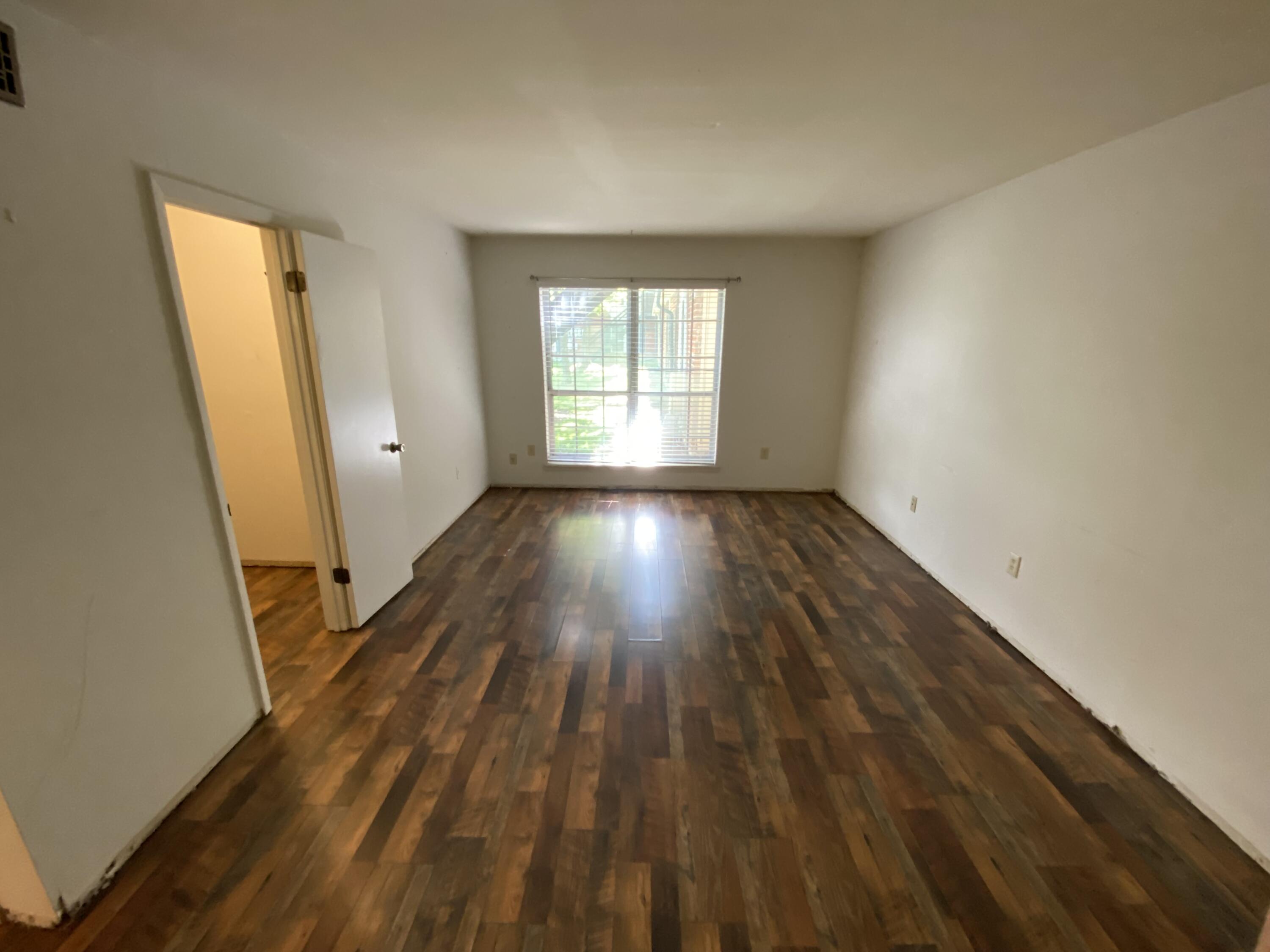 900 Mountain Creek Road, # 208