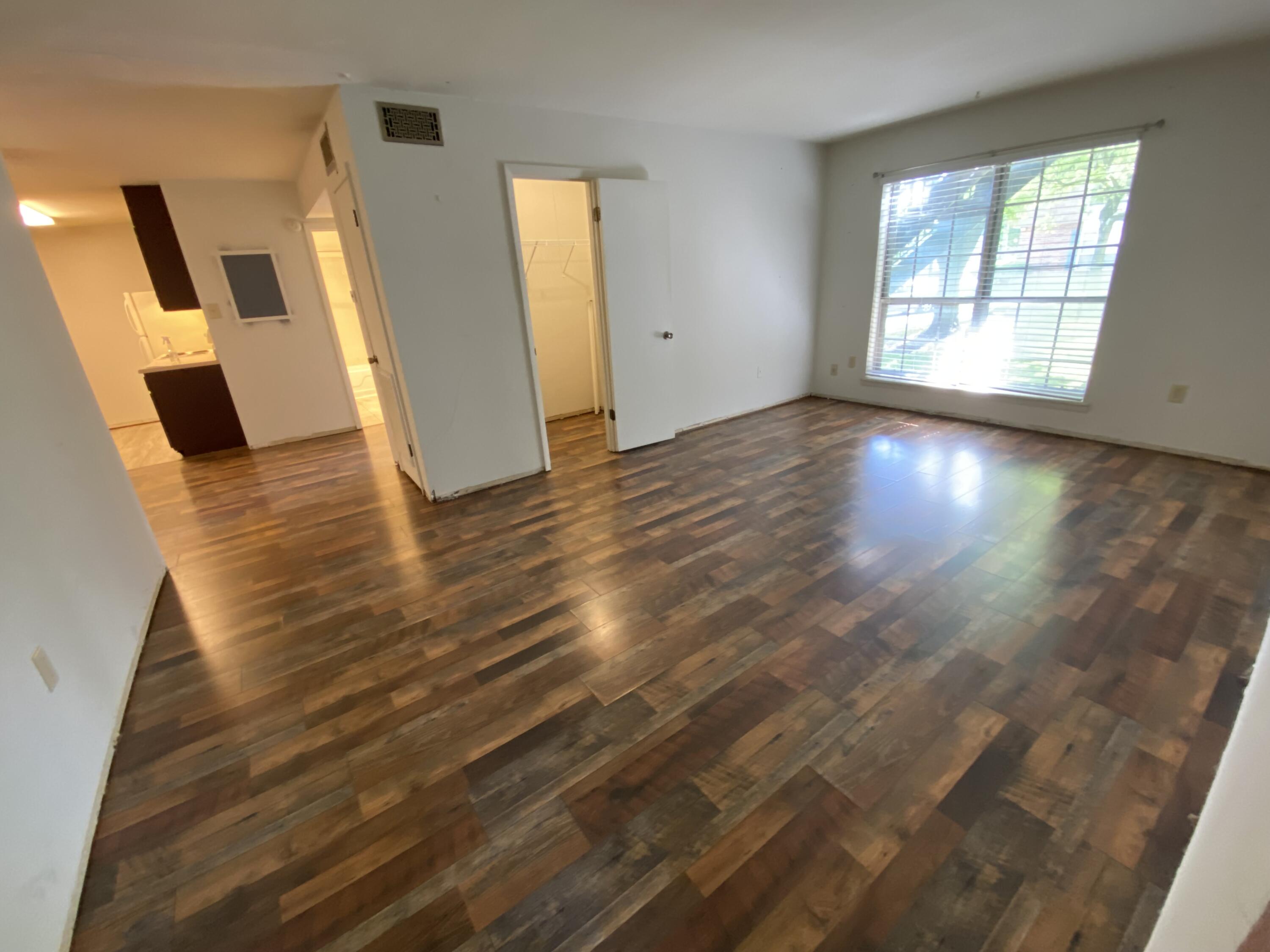 900 Mountain Creek Road, # 208