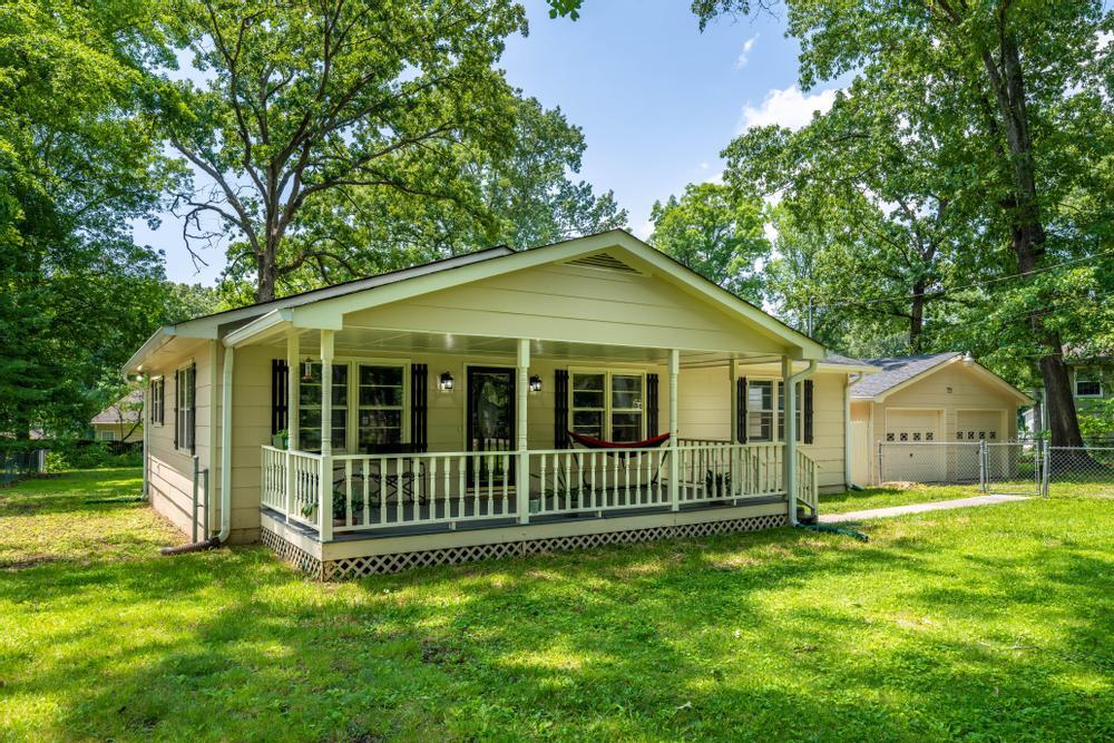 755 Neighborhood Road