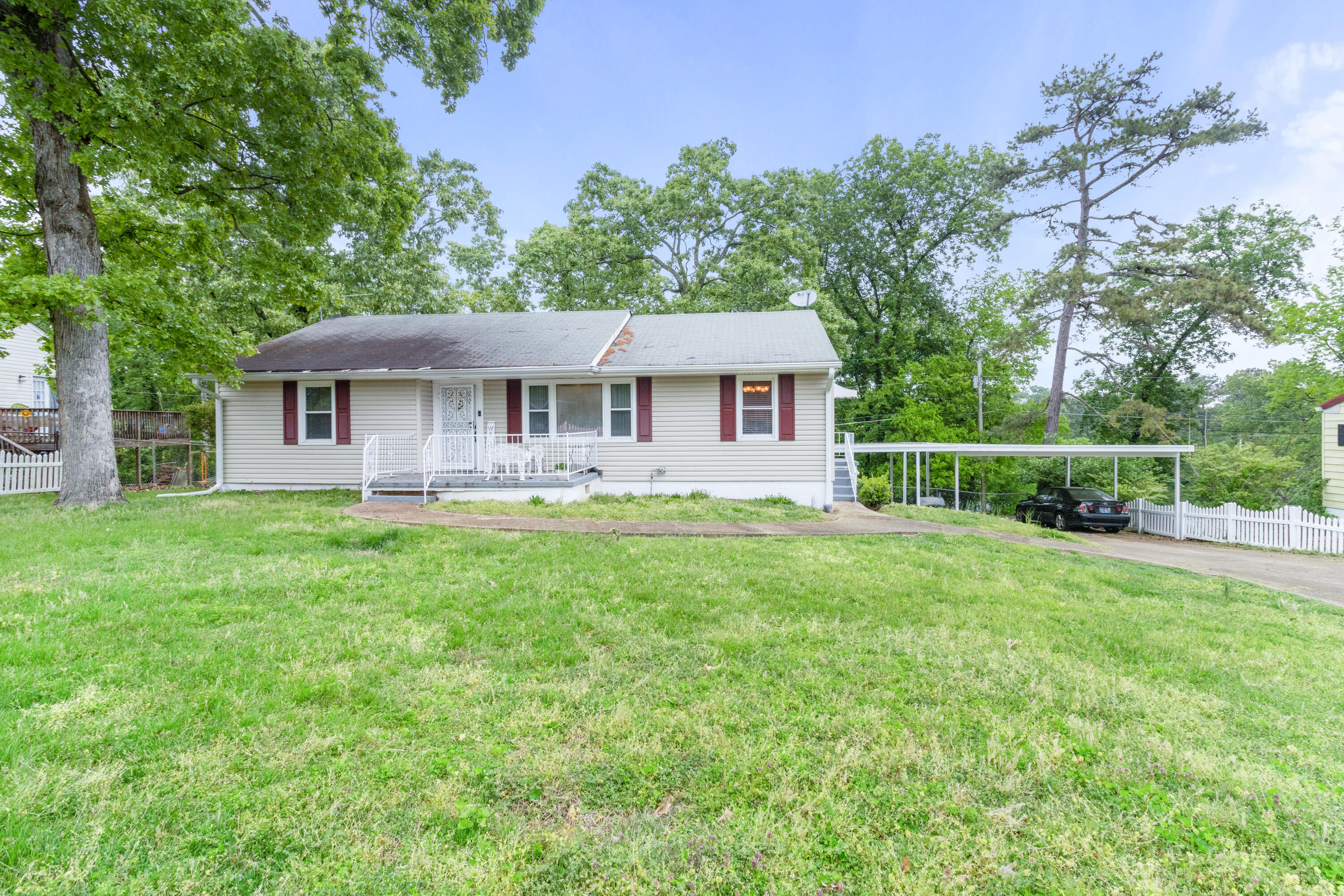 3821 Pin Oak Terrace