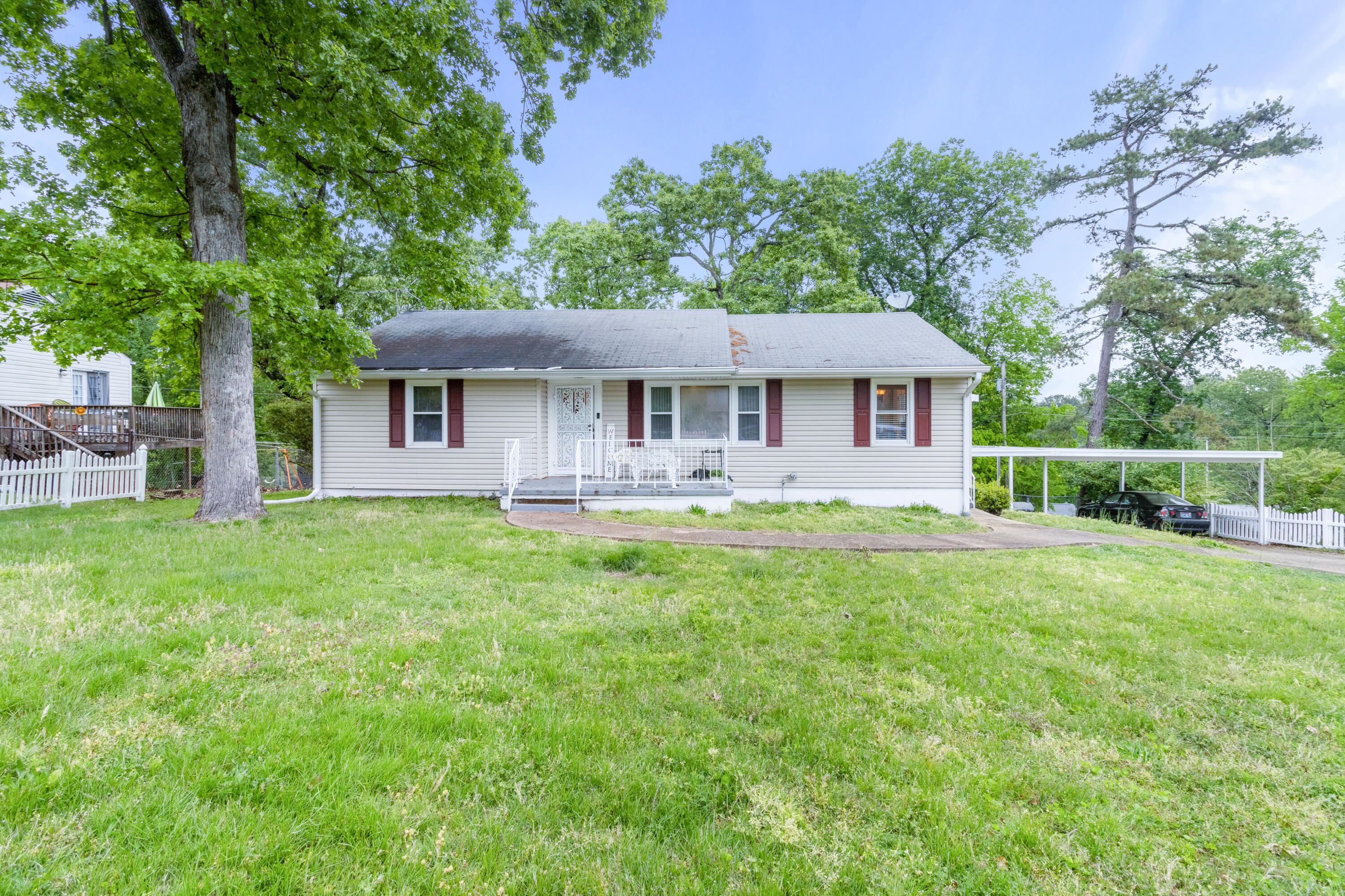 3821 Pin Oak Terrace