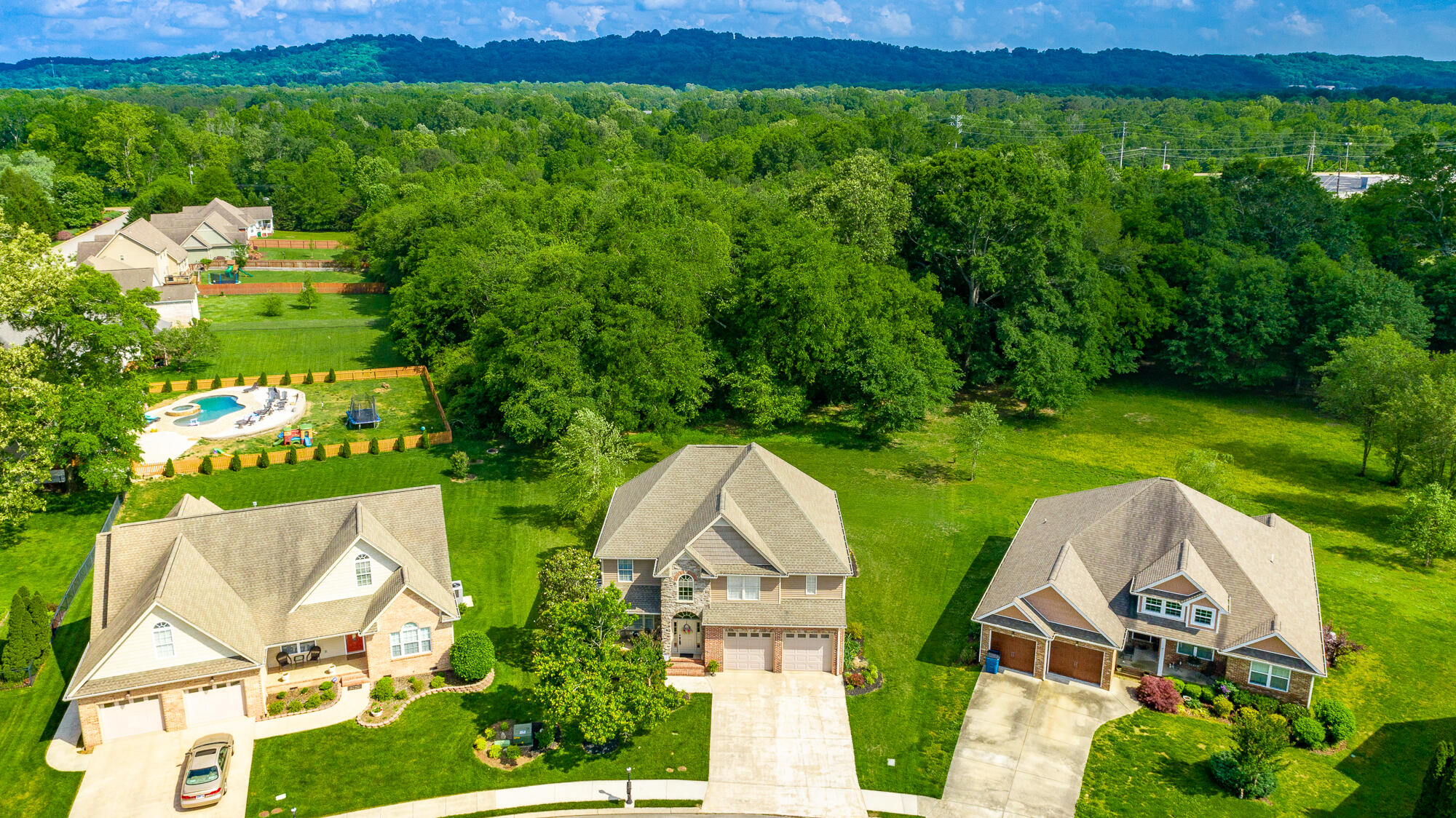 7016 Homestead Circle