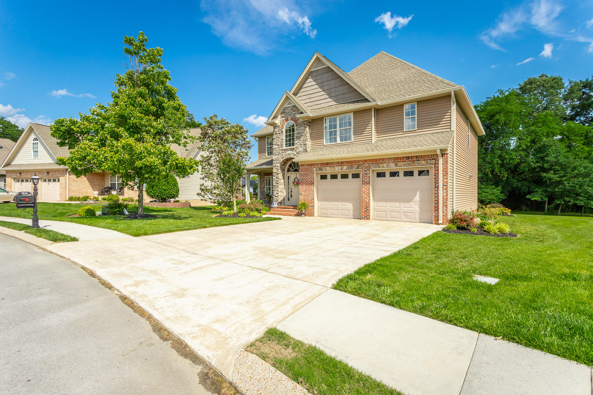 7016 Homestead Circle