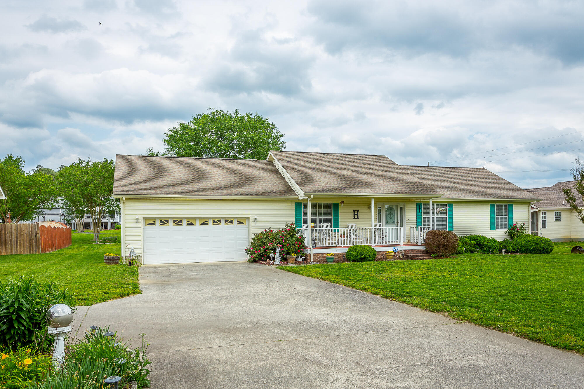 8402 Daisy Dallas Road