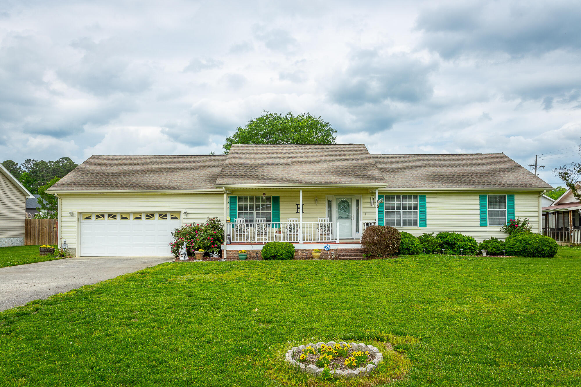 8402 Daisy Dallas Road