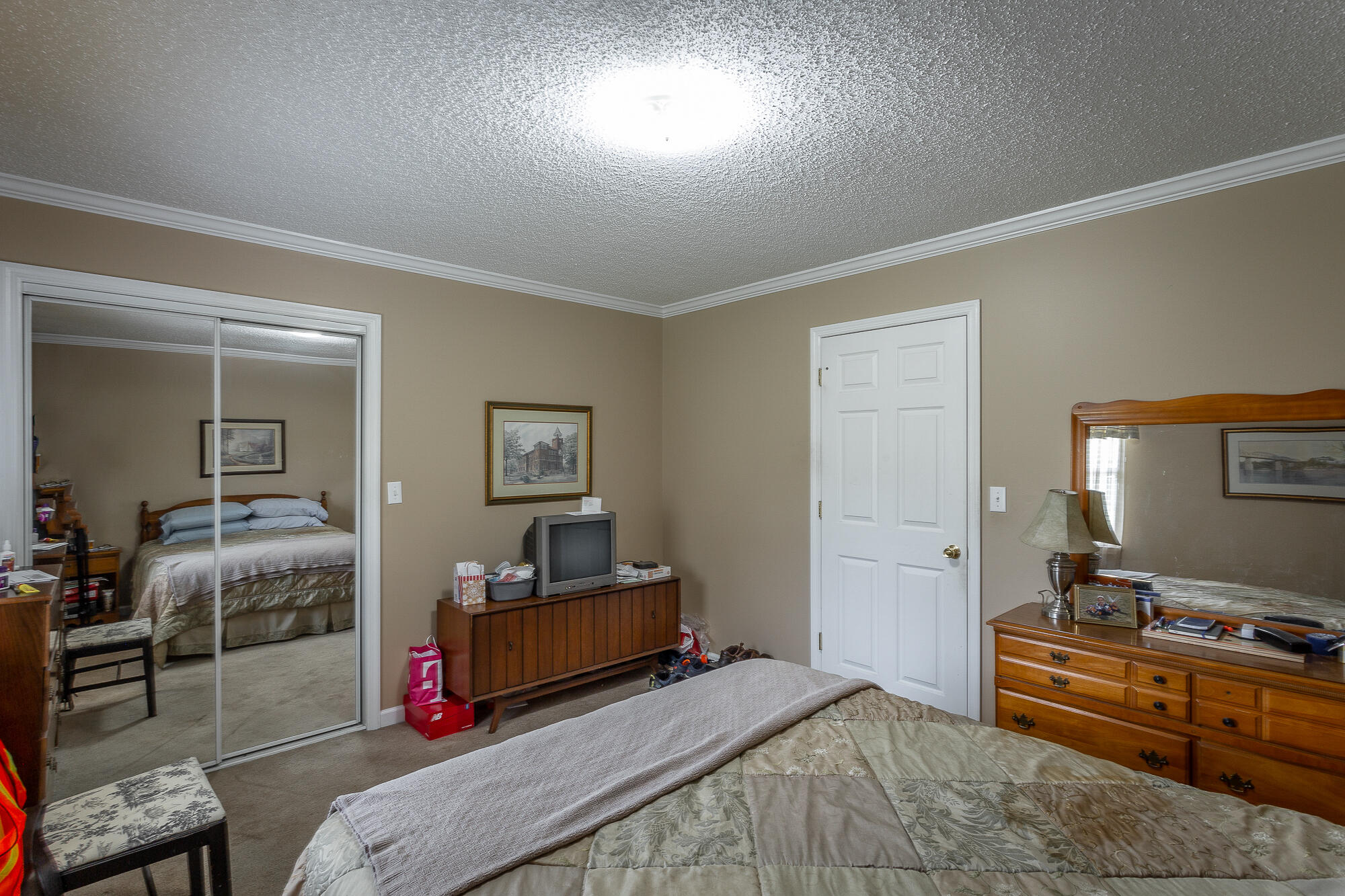8402 Daisy Dallas Road