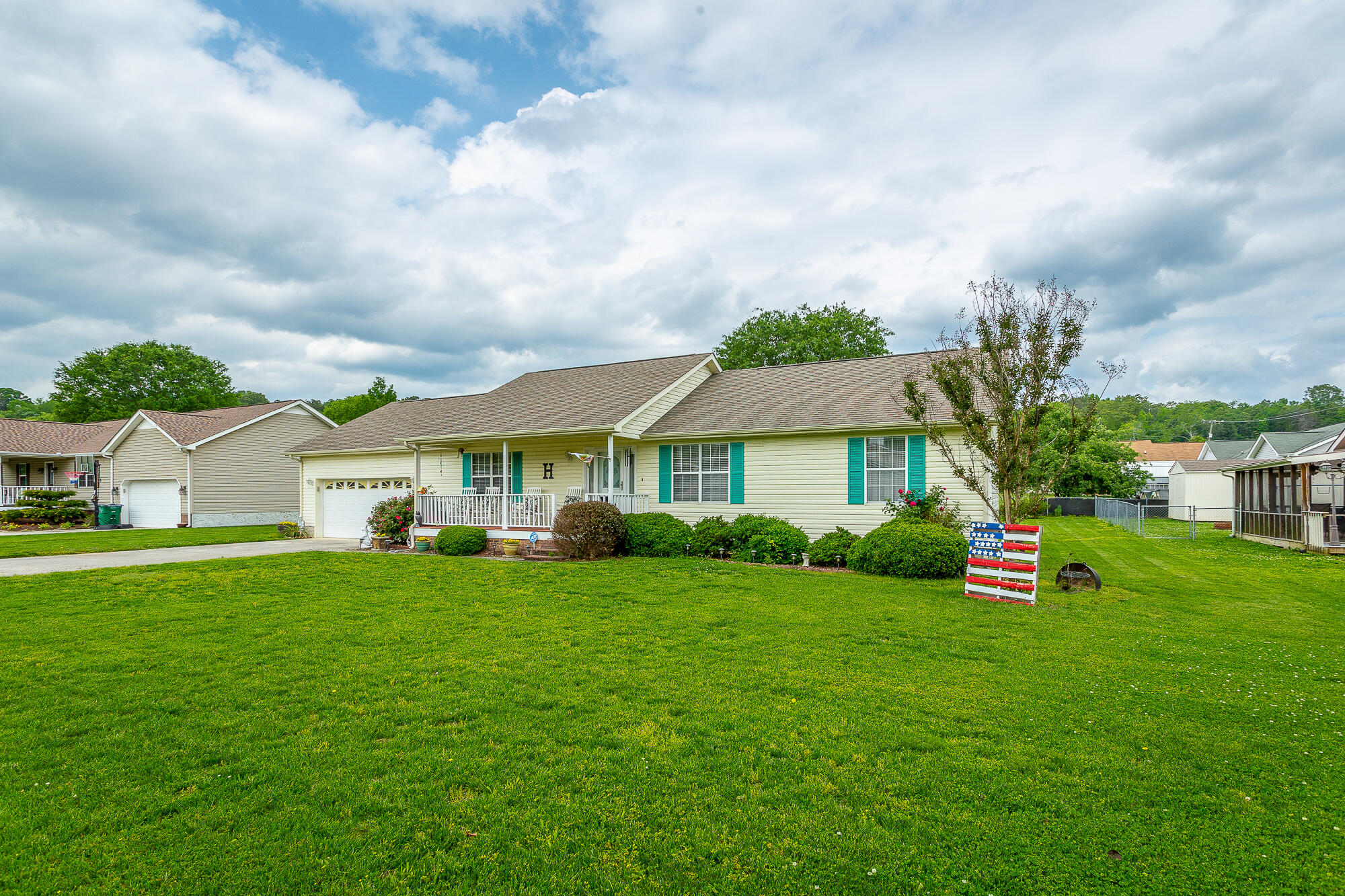 8402 Daisy Dallas Road