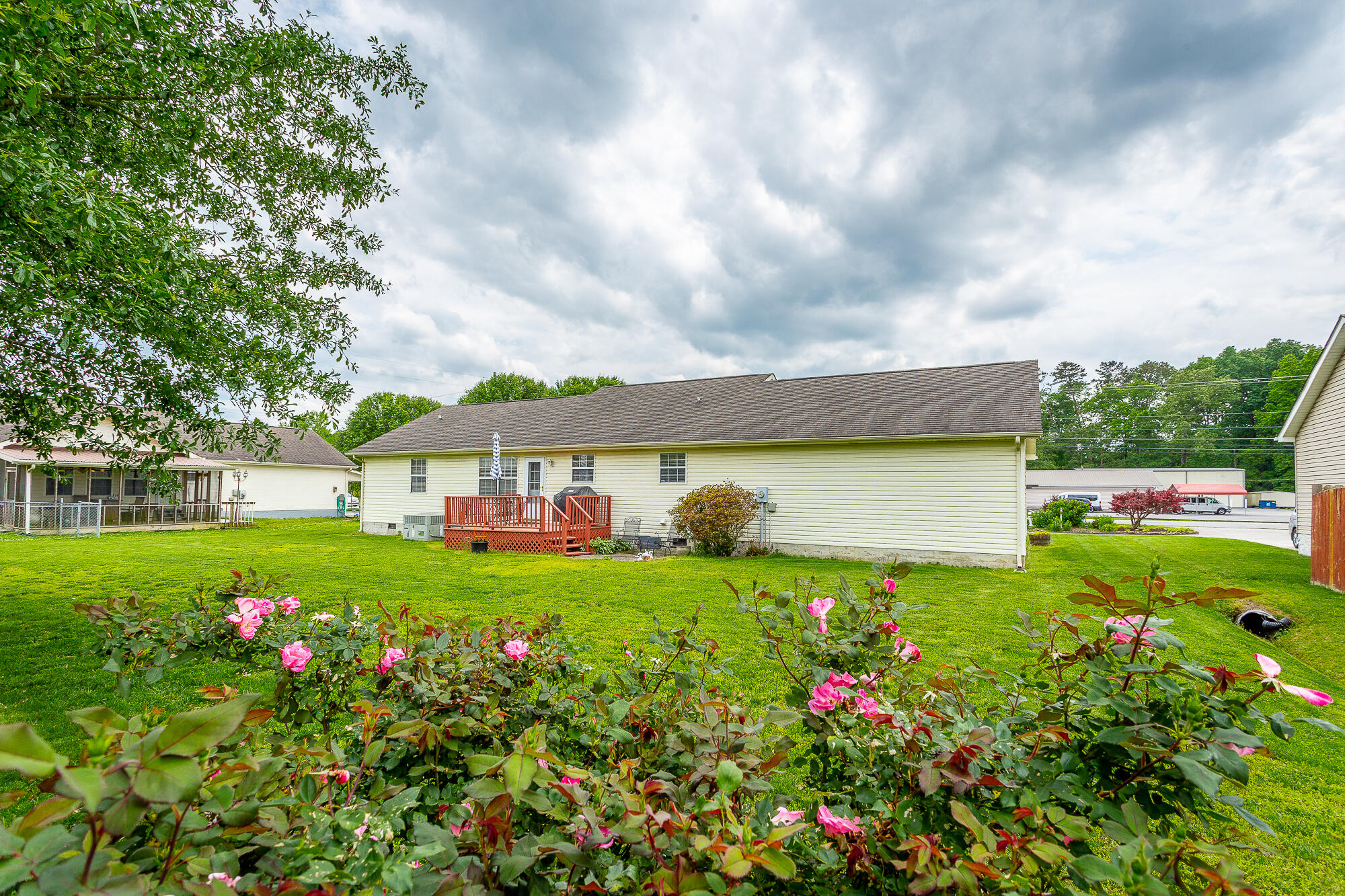 8402 Daisy Dallas Road