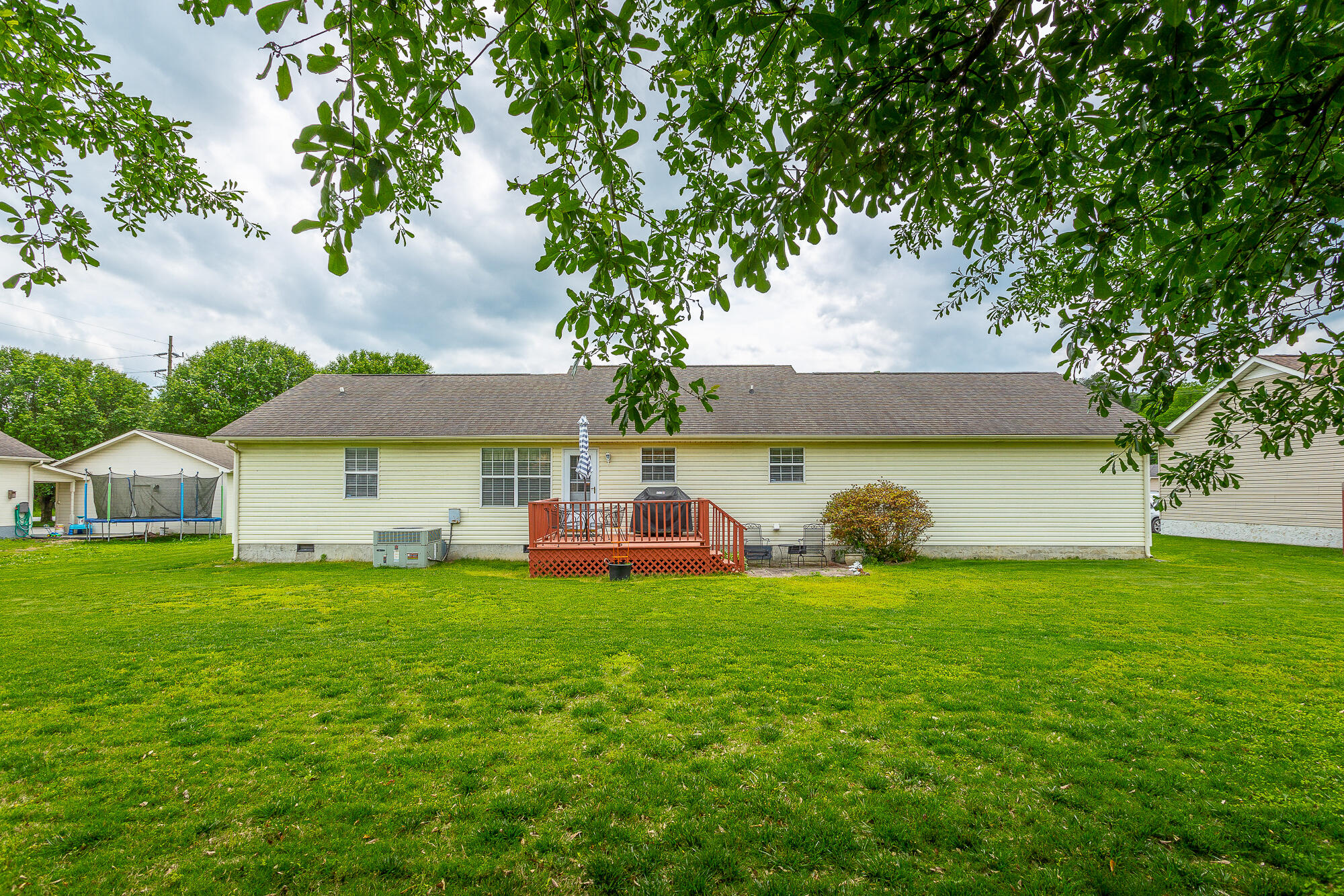 8402 Daisy Dallas Road