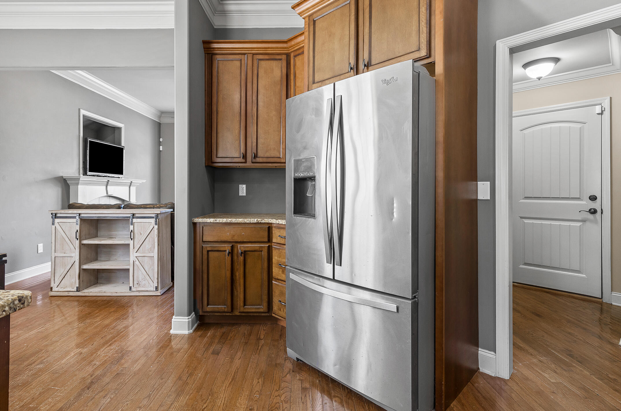 6696 Kenton Ridge Circle