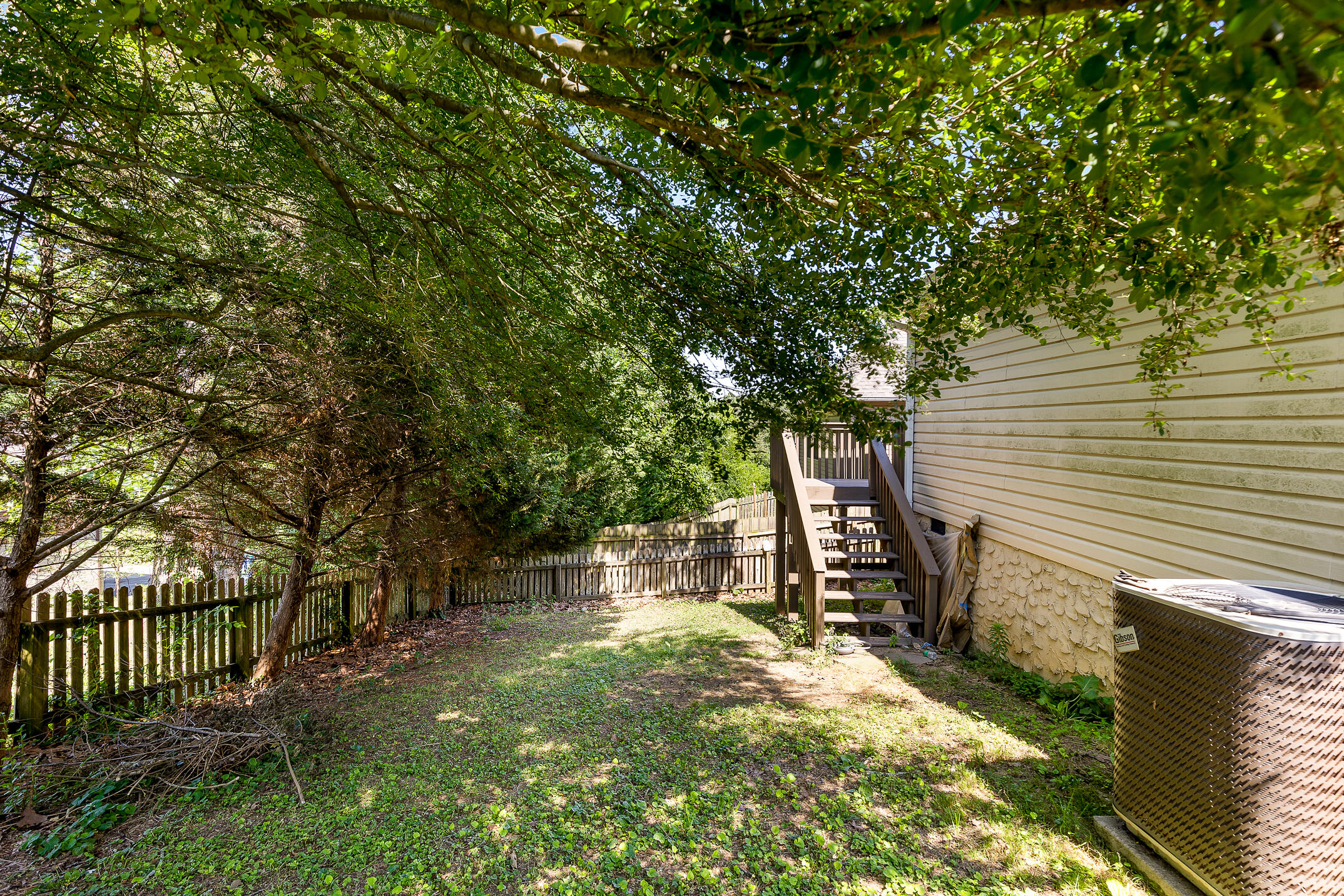6696 Kenton Ridge Circle