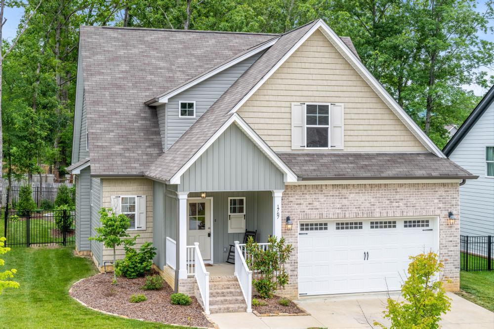 1767 Oakvale Drive