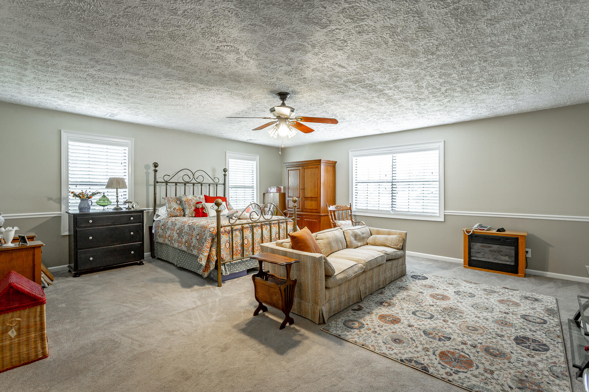 919 Rose Marie Court