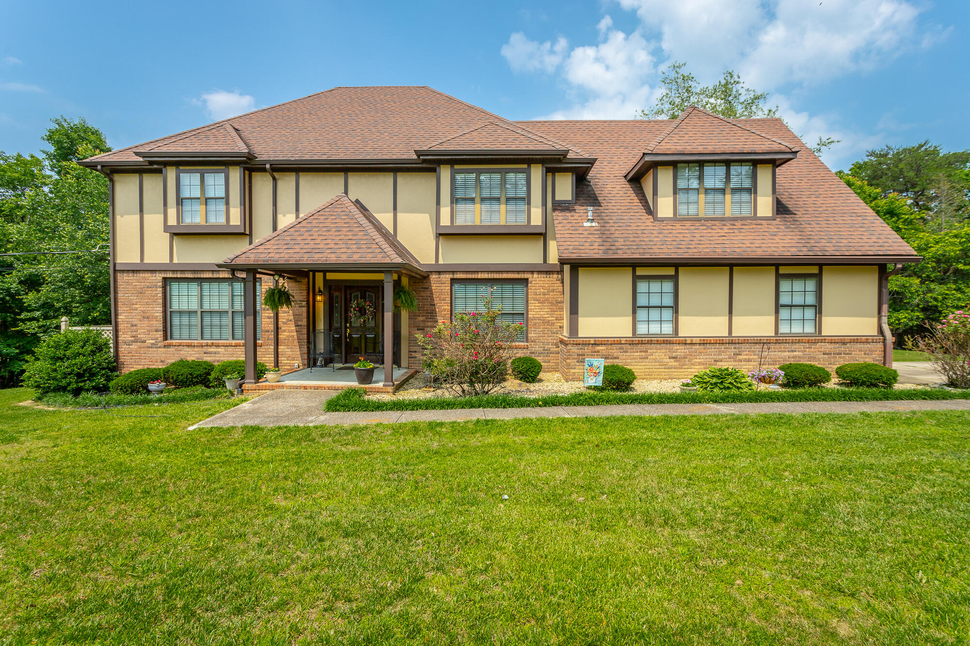919 Rose Marie Court