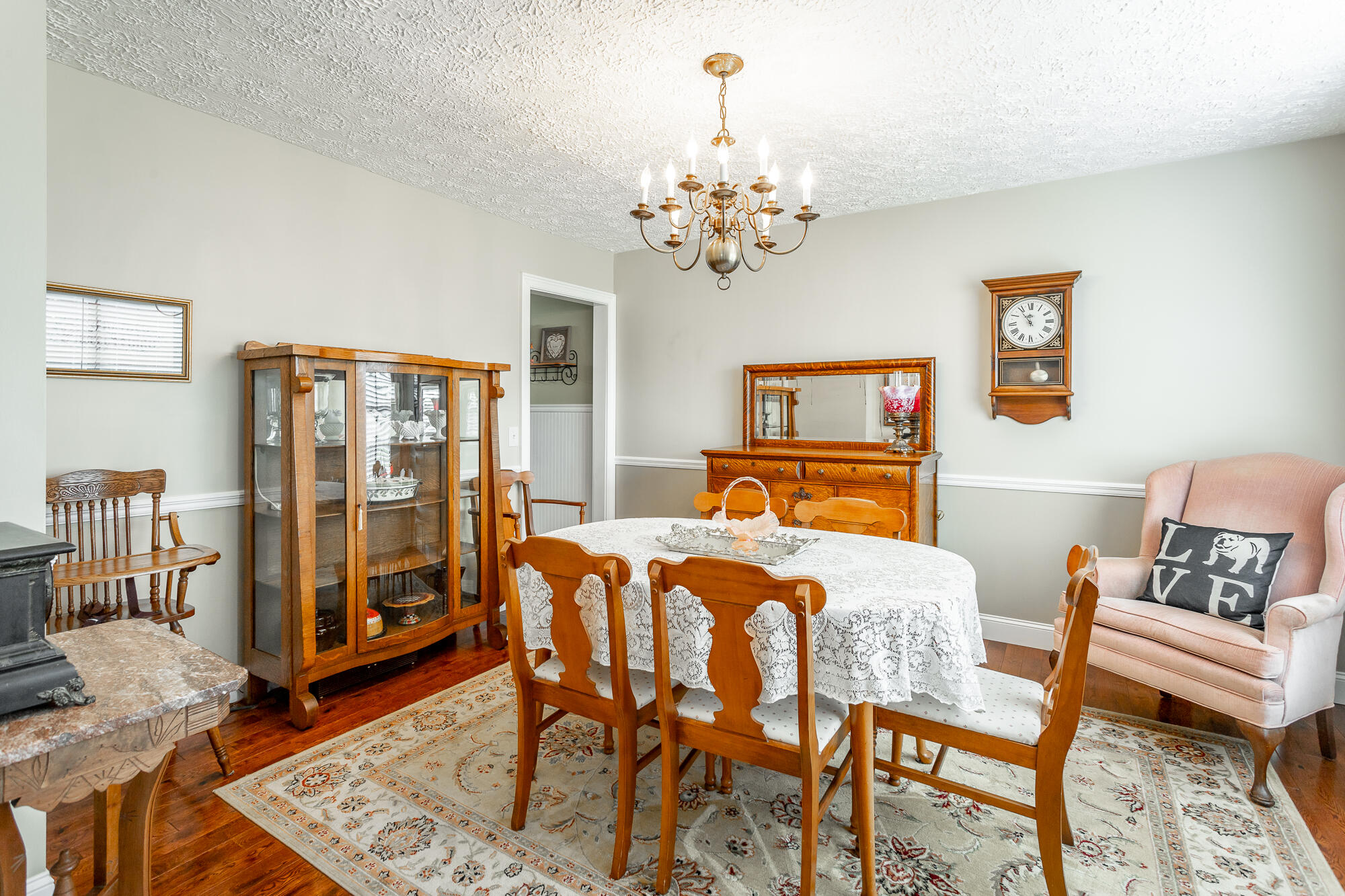 919 Rose Marie Court