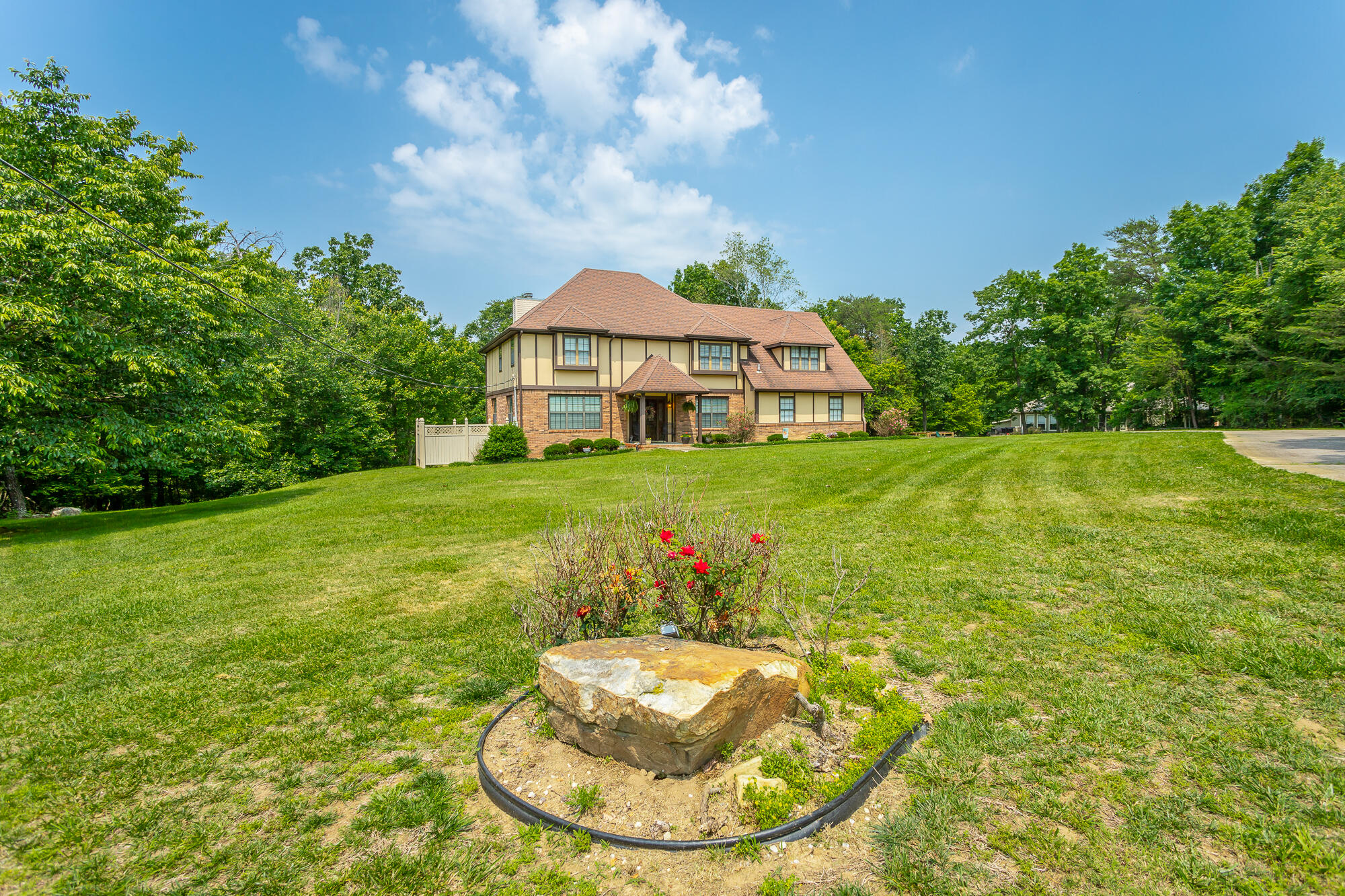 919 Rose Marie Court
