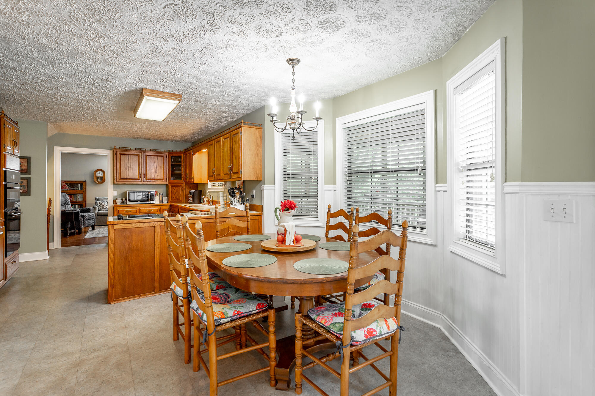 919 Rose Marie Court